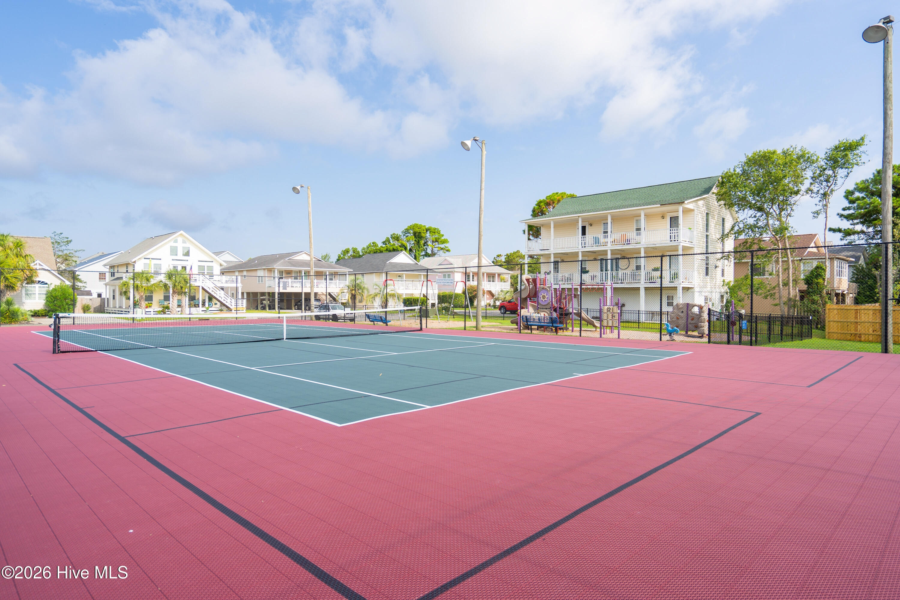 100566734 | Photo 49