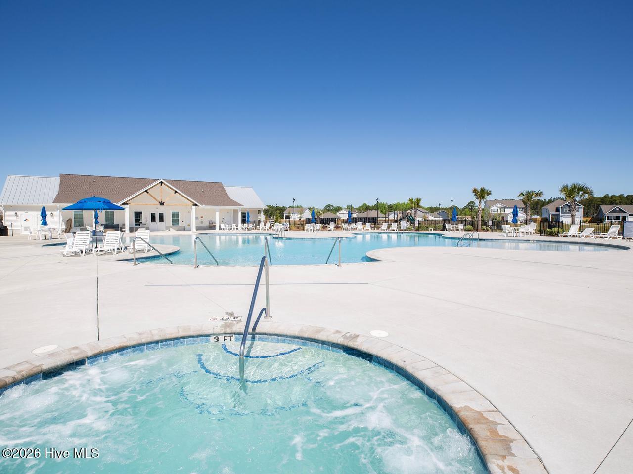 100570643 | Photo 29