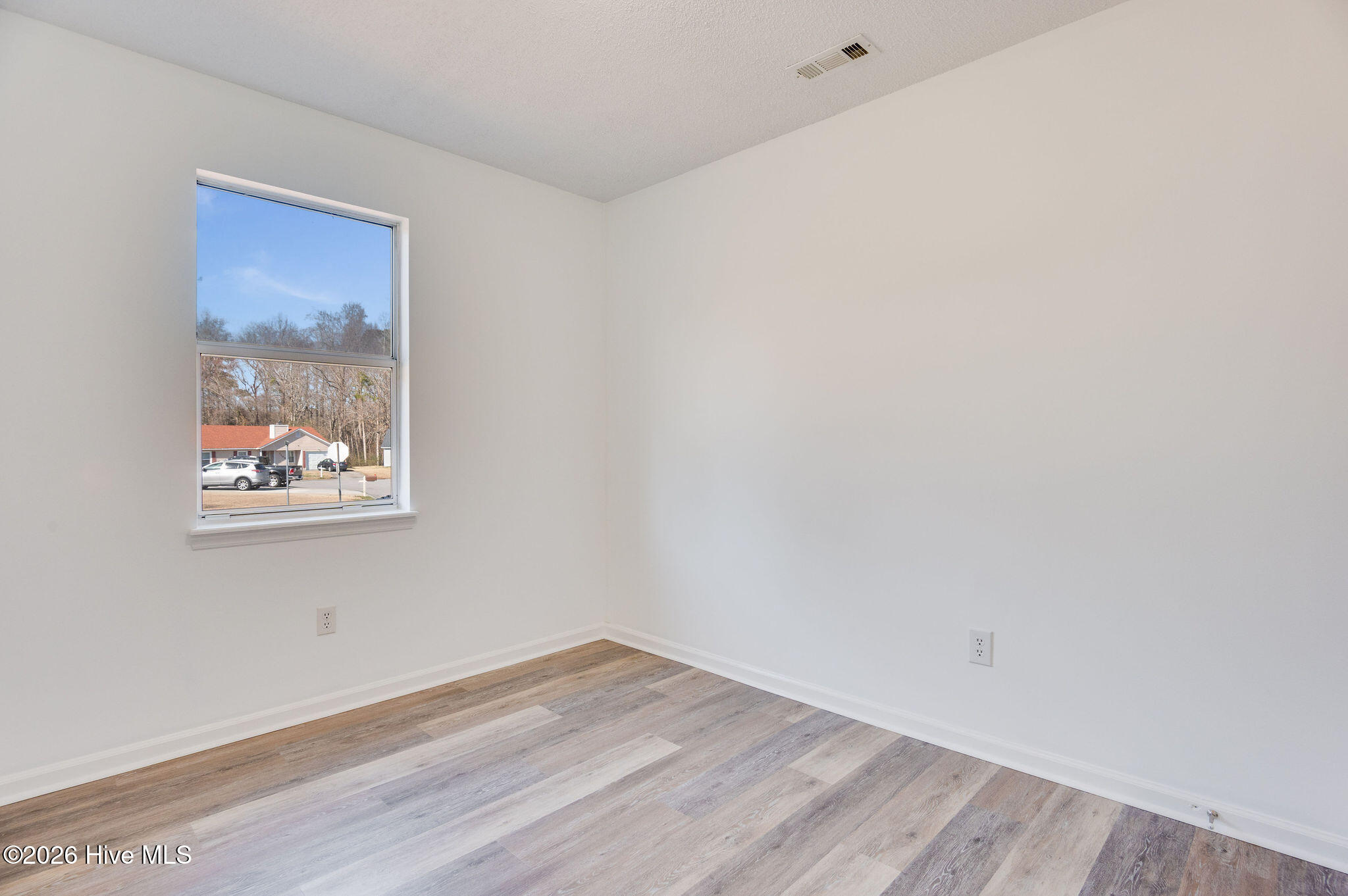 100556474 | Photo 22