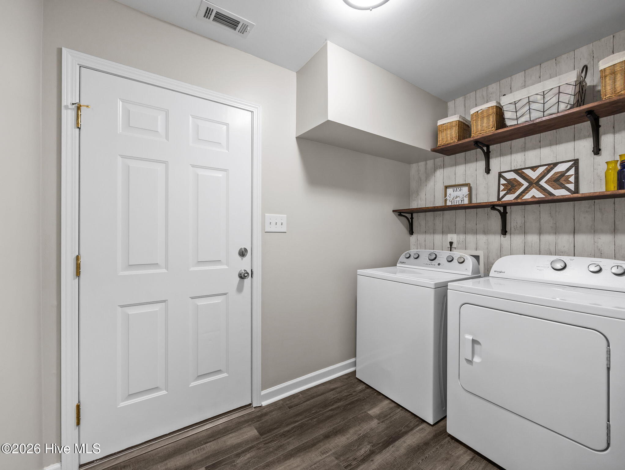 100567456 | Photo 19