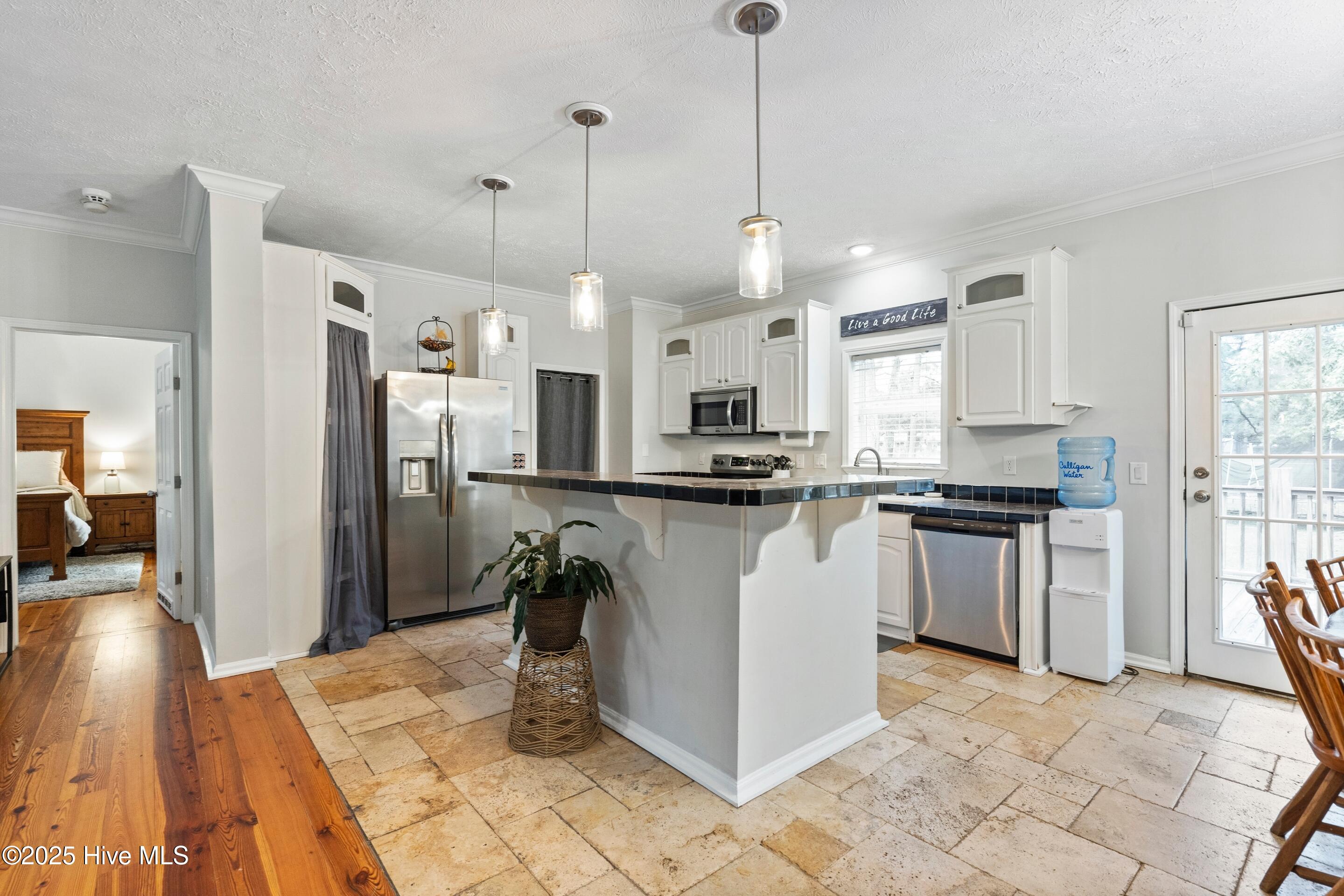 100535134 | Photo 14