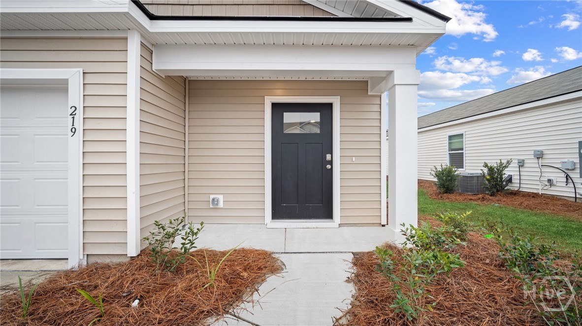 2nd image of 422 Flat Rock Tr, Port Wentworth, GA 31407 | MLS# SA360561