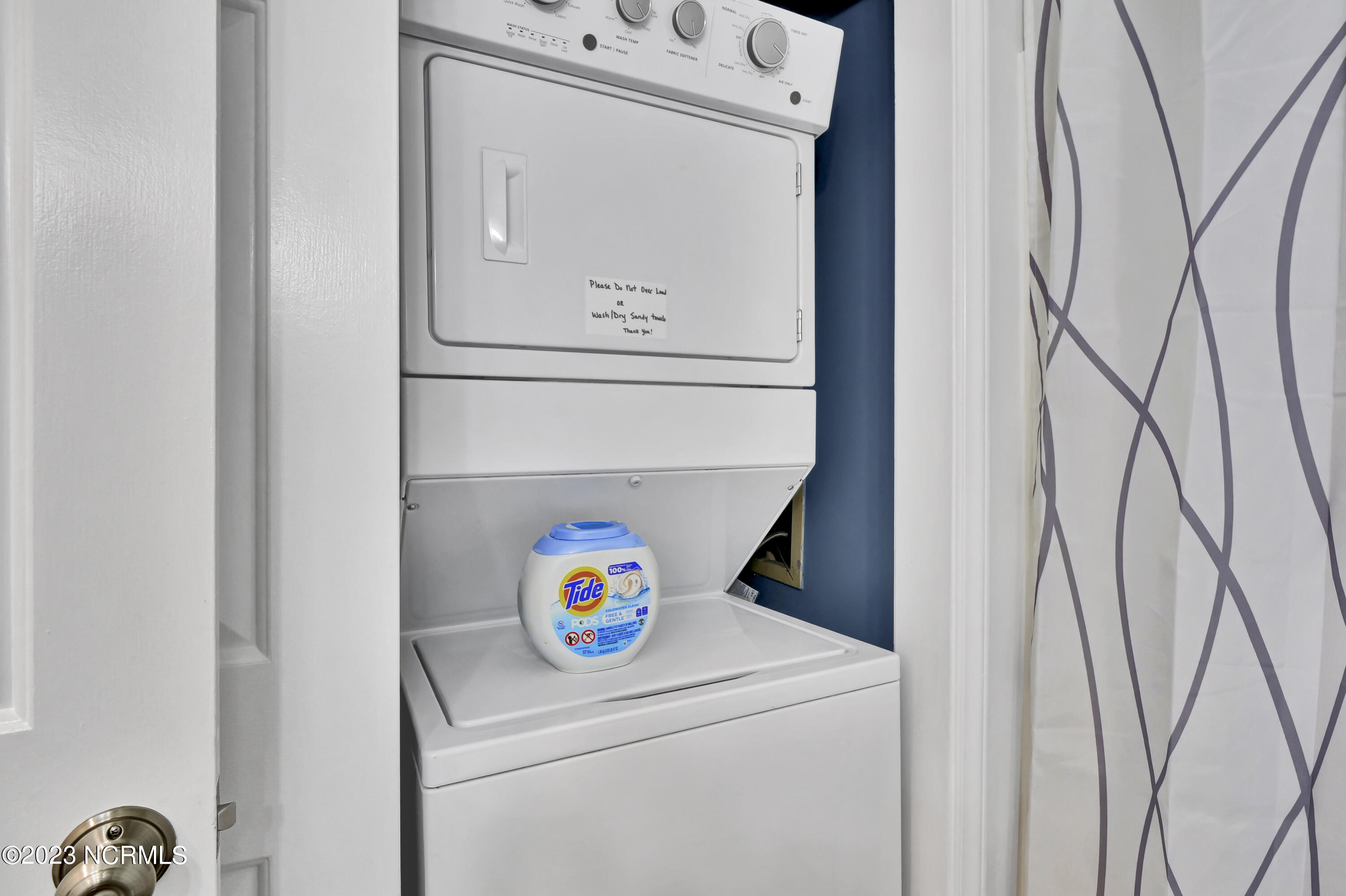 100526224 | Photo 24