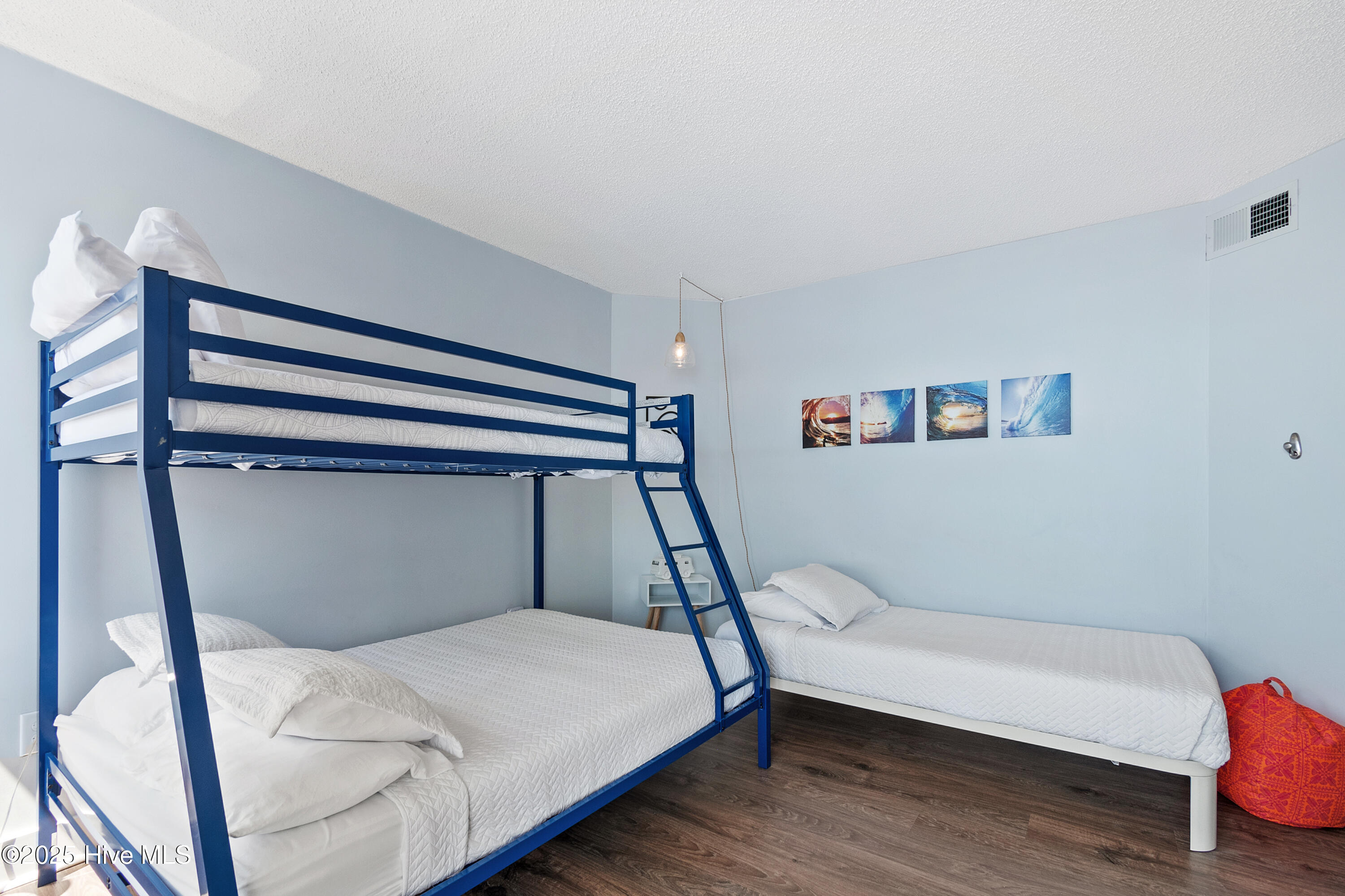 100529644 | Photo 15