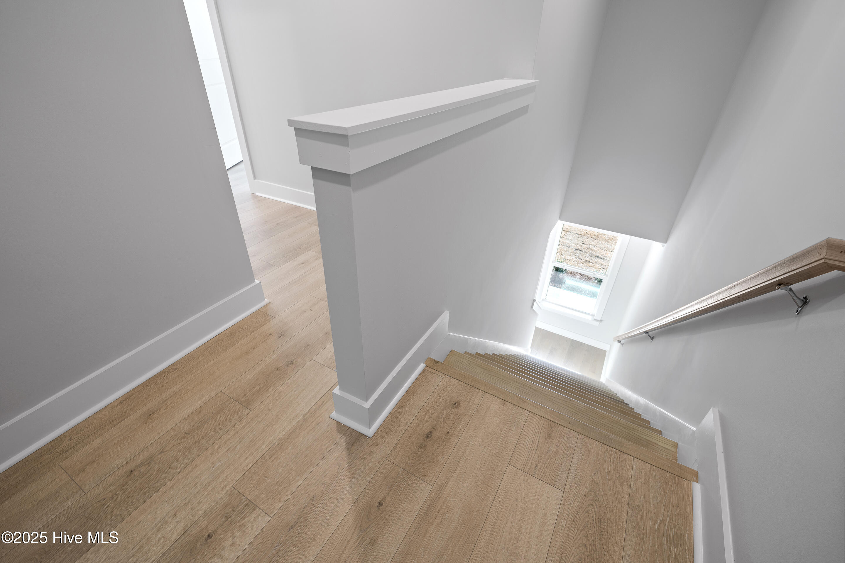 100547481 | Photo 14