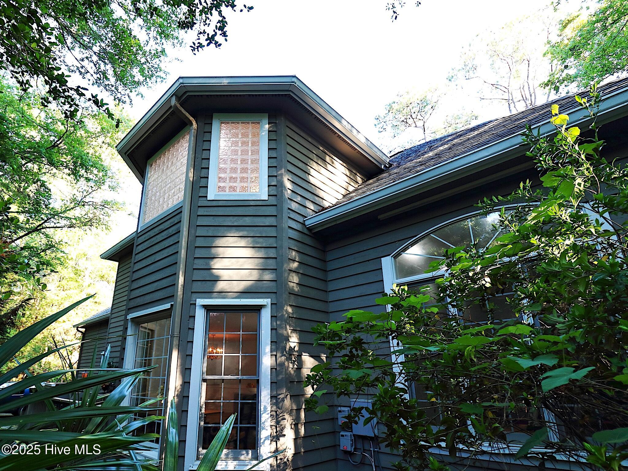 100504796 | Photo 59