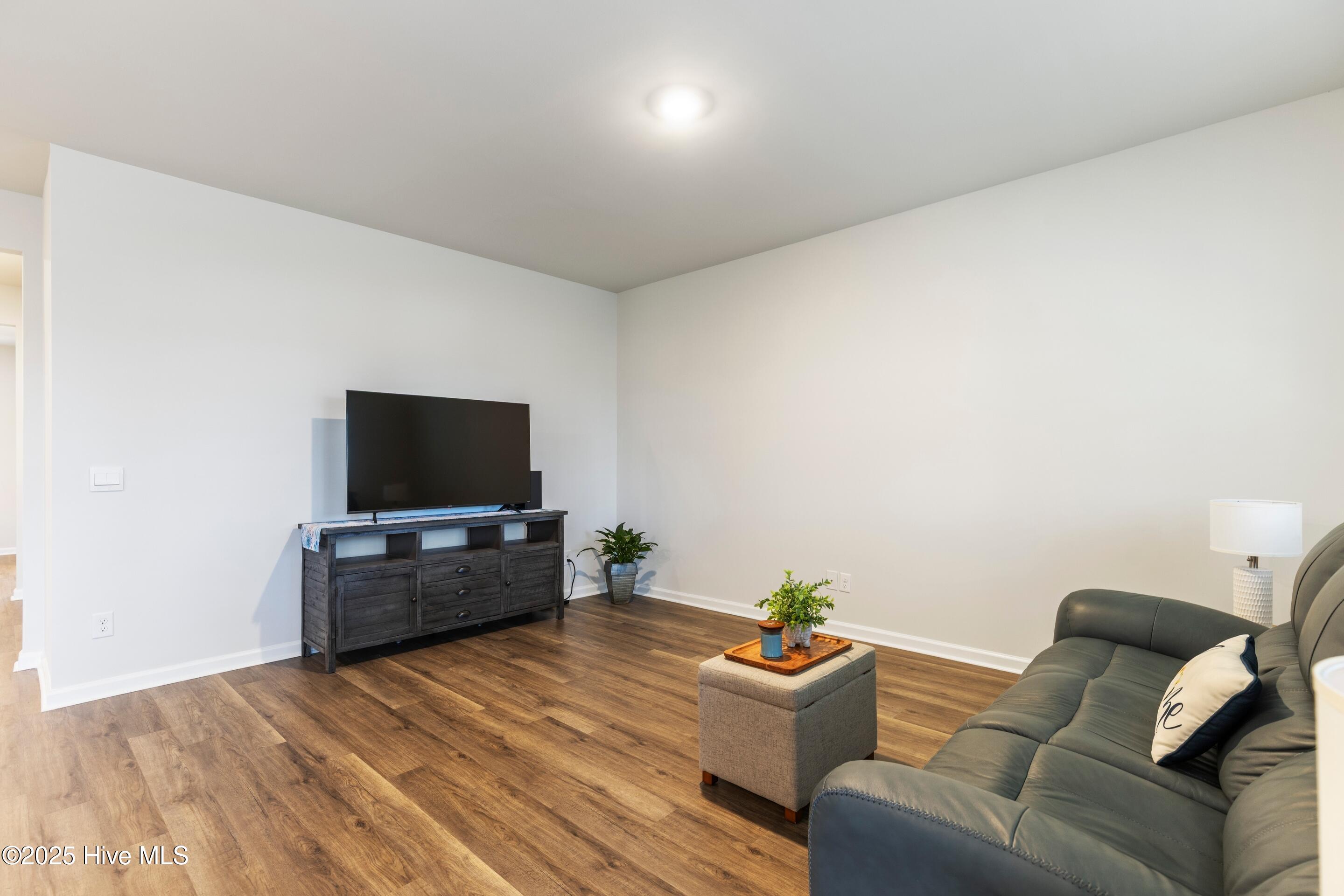 100543257 | Photo 13