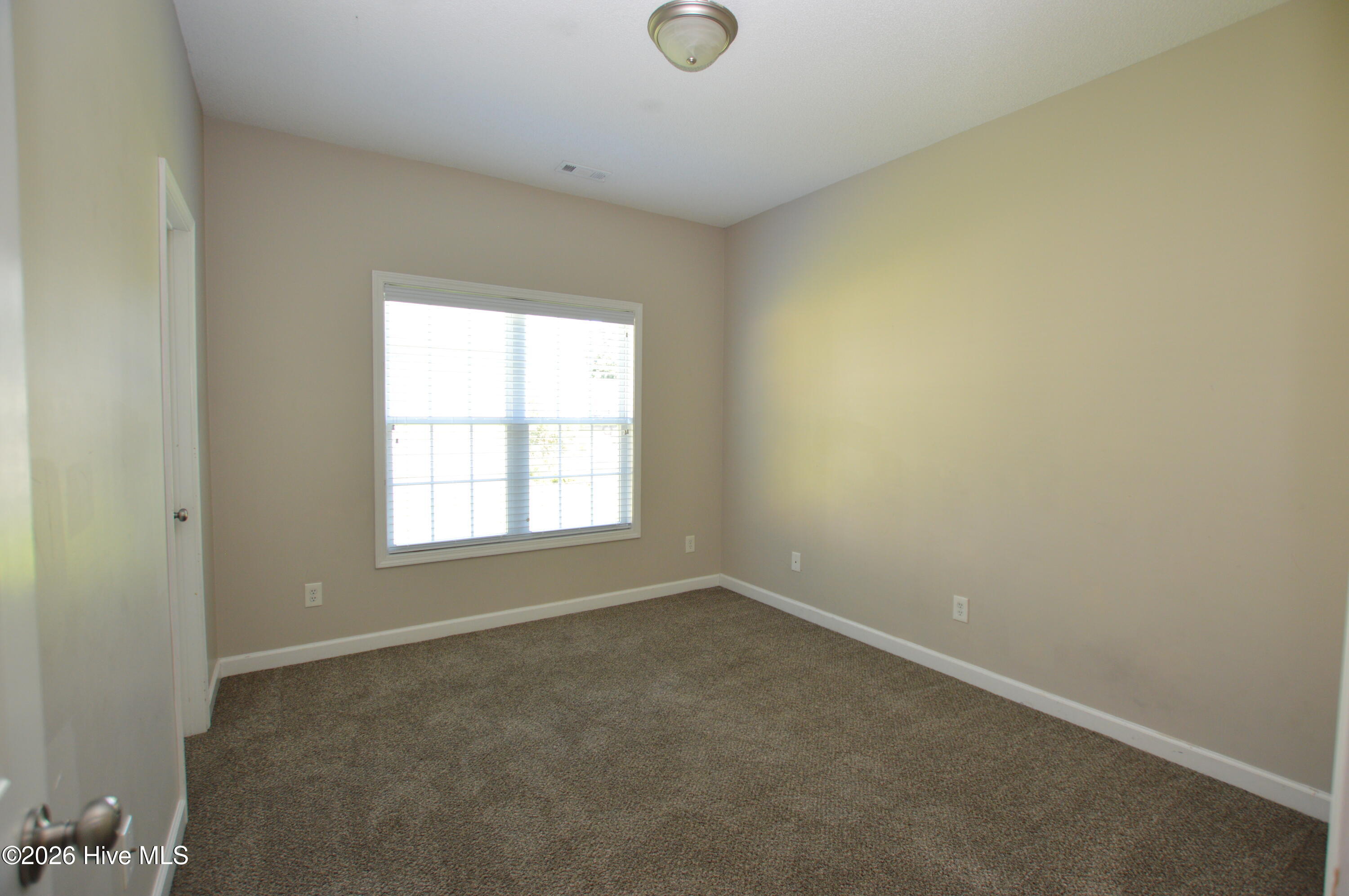 100568550 | Photo 10