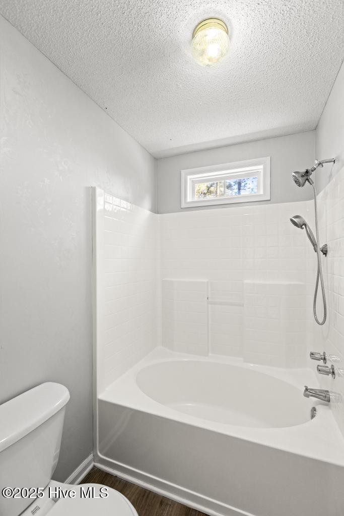 100546857 | Photo 40