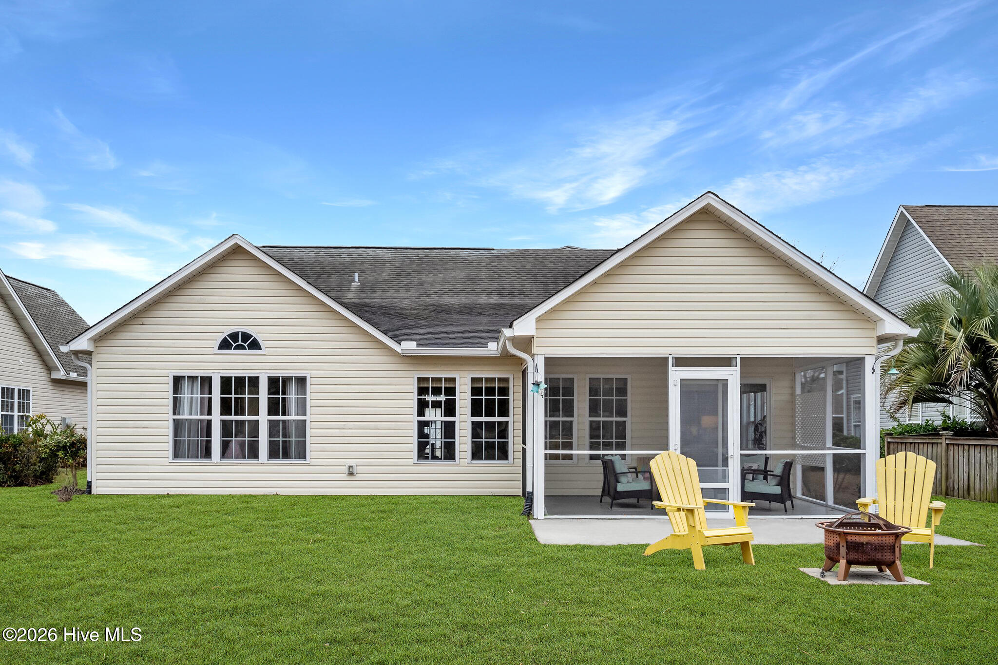 100566120 | Photo 37