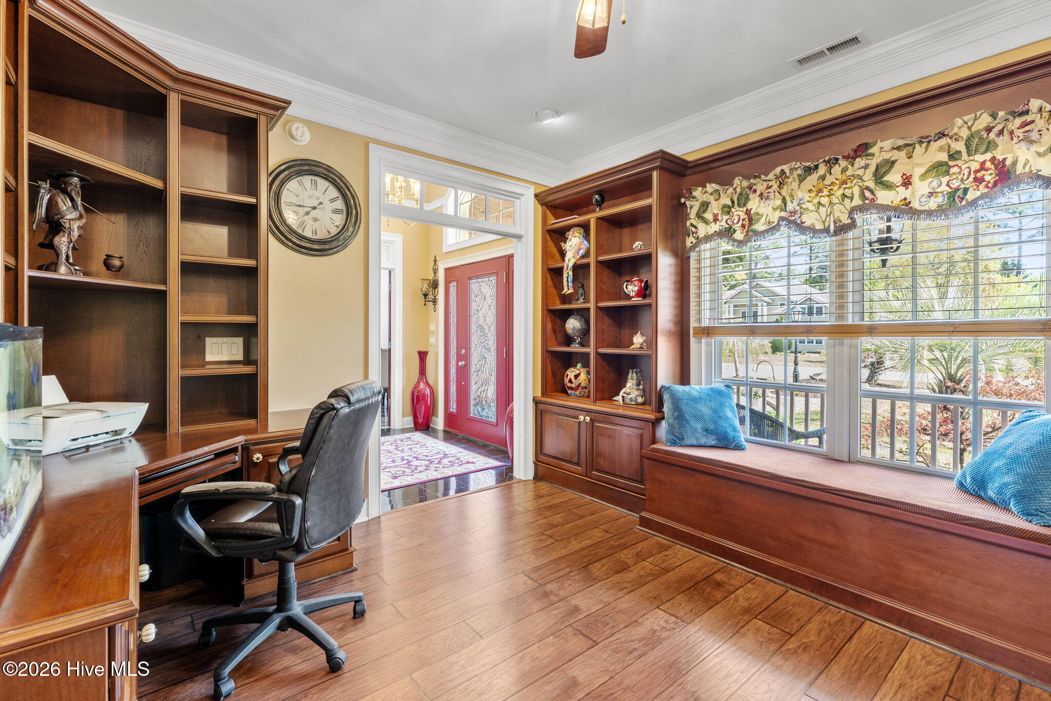 100563951 | Photo 19