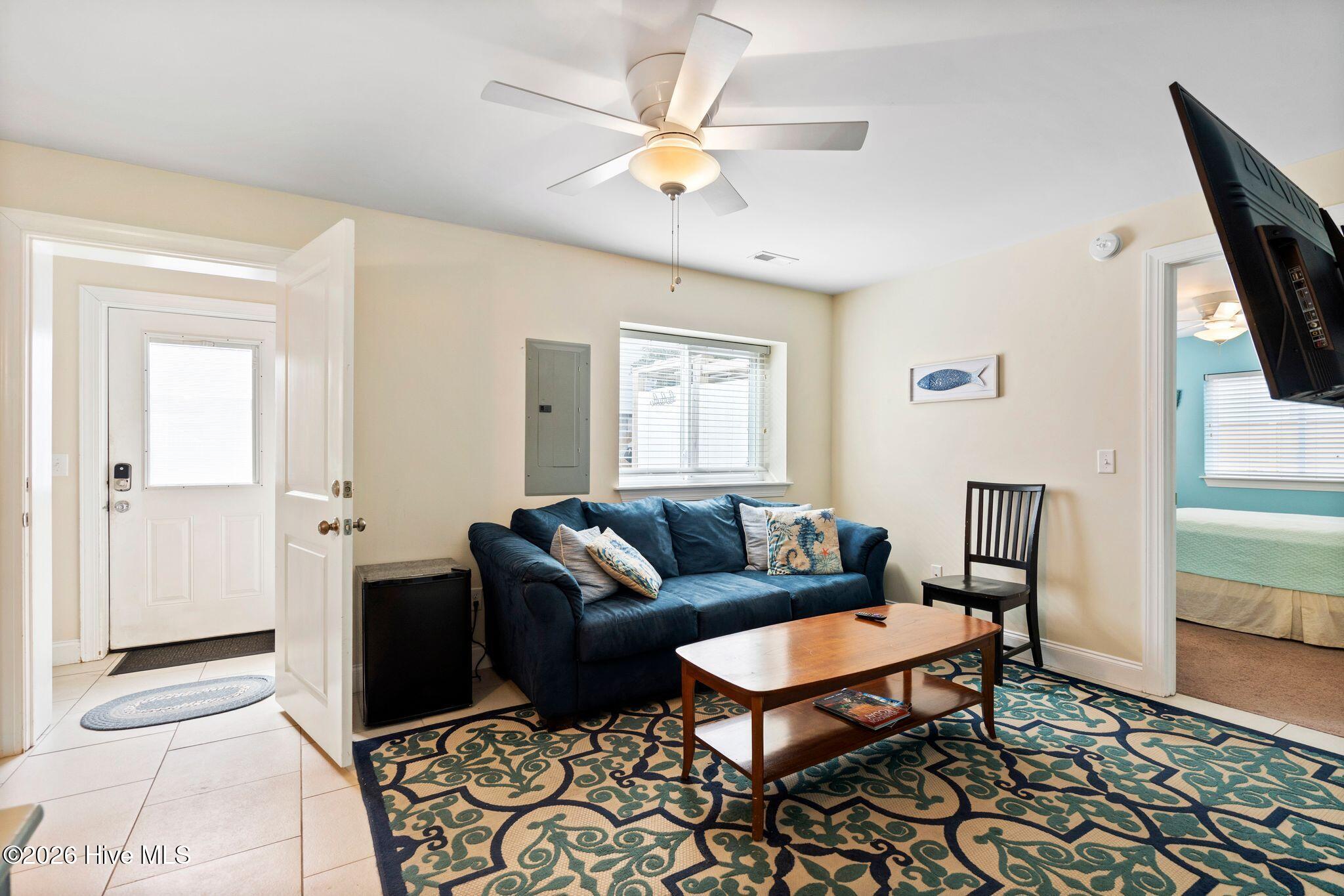 100561242 | Photo 31