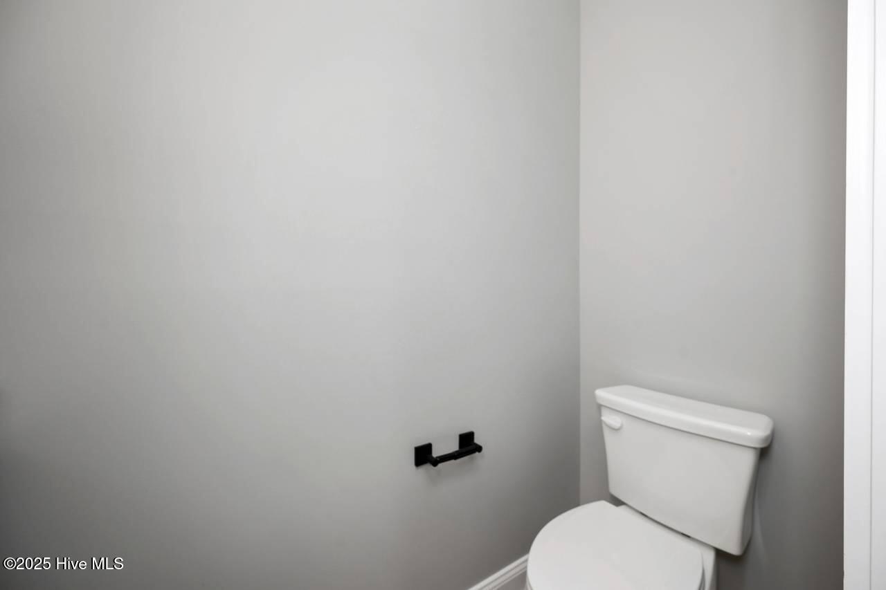 100527522 | Photo 85