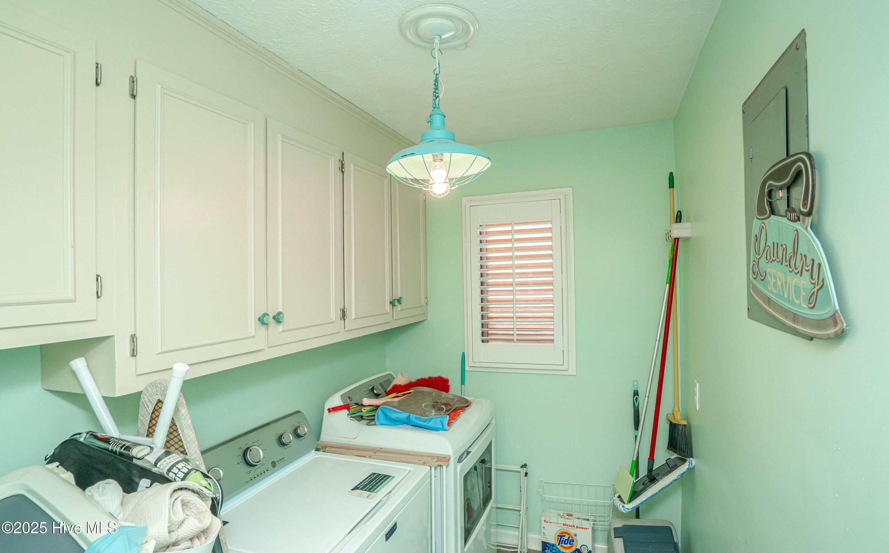 100502250 | Photo 18