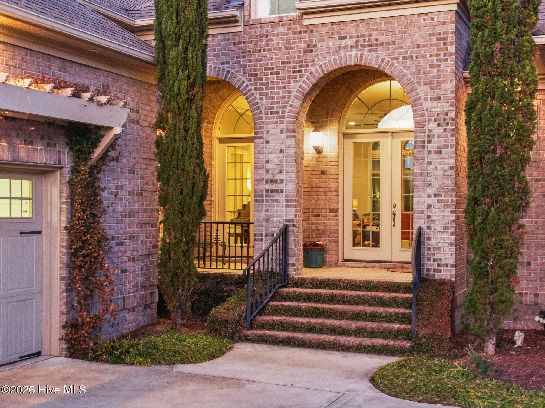 100555676 | Photo 10