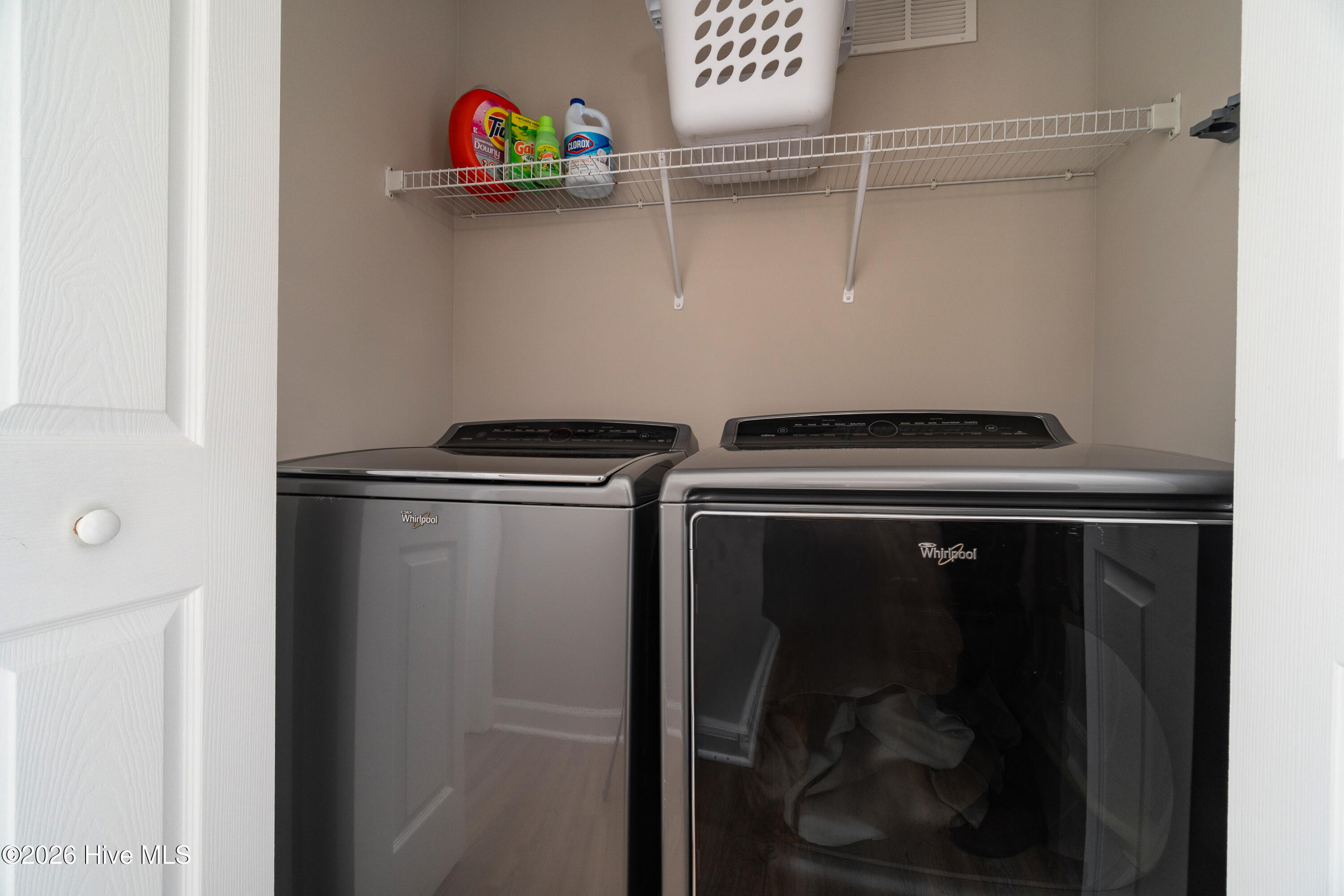 100551044 | Photo 16