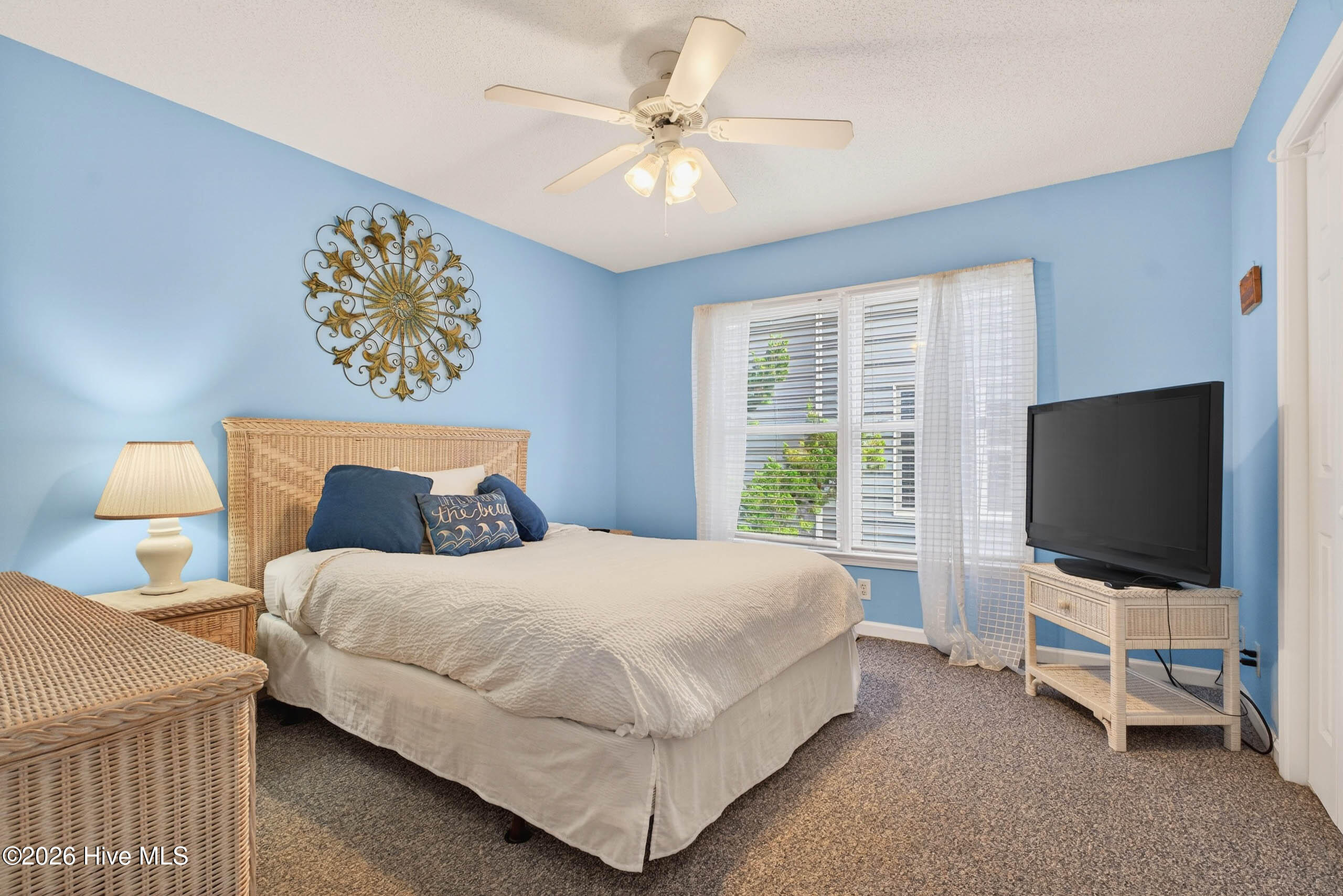 100563035 | Photo 26