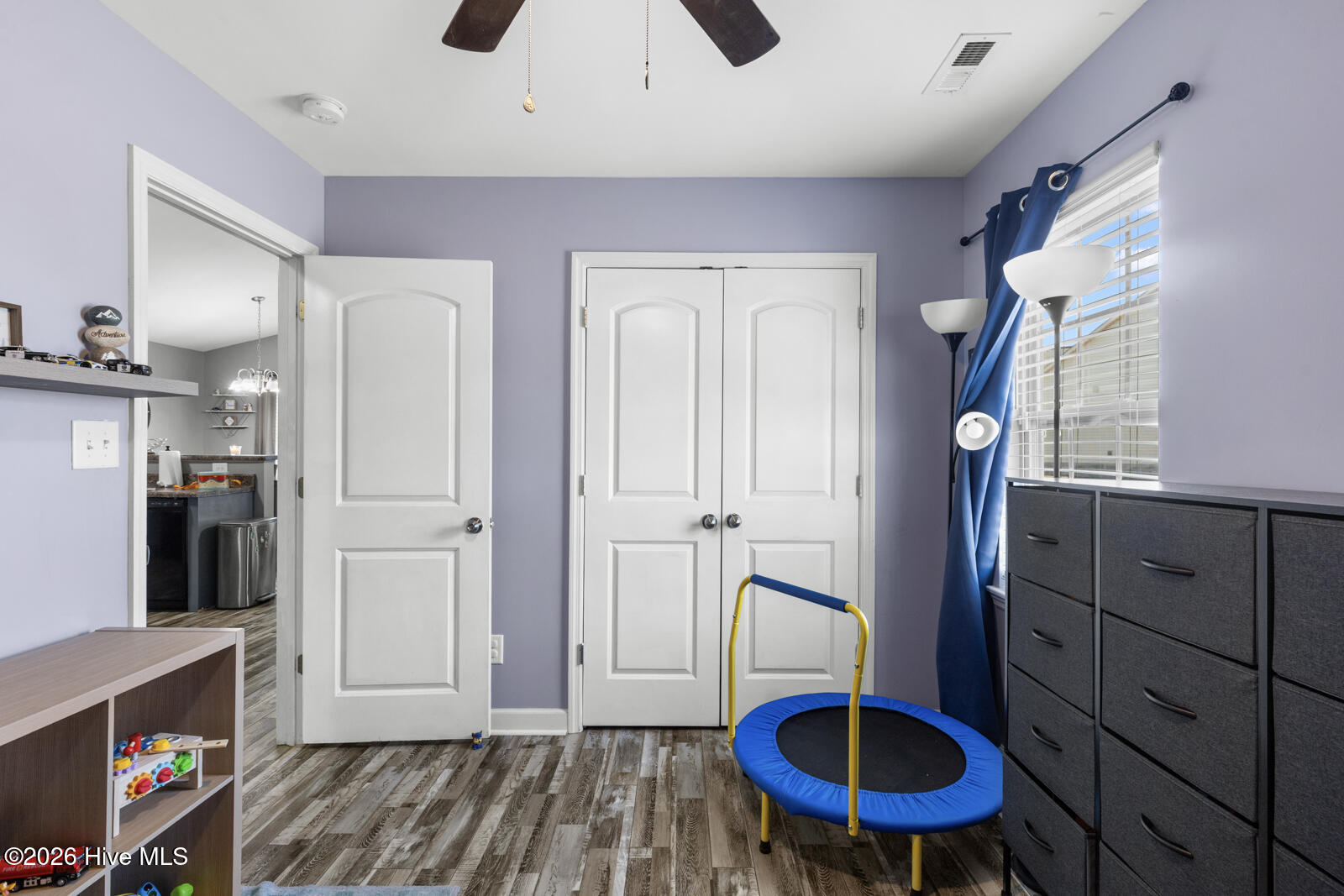 100567907 | Photo 15