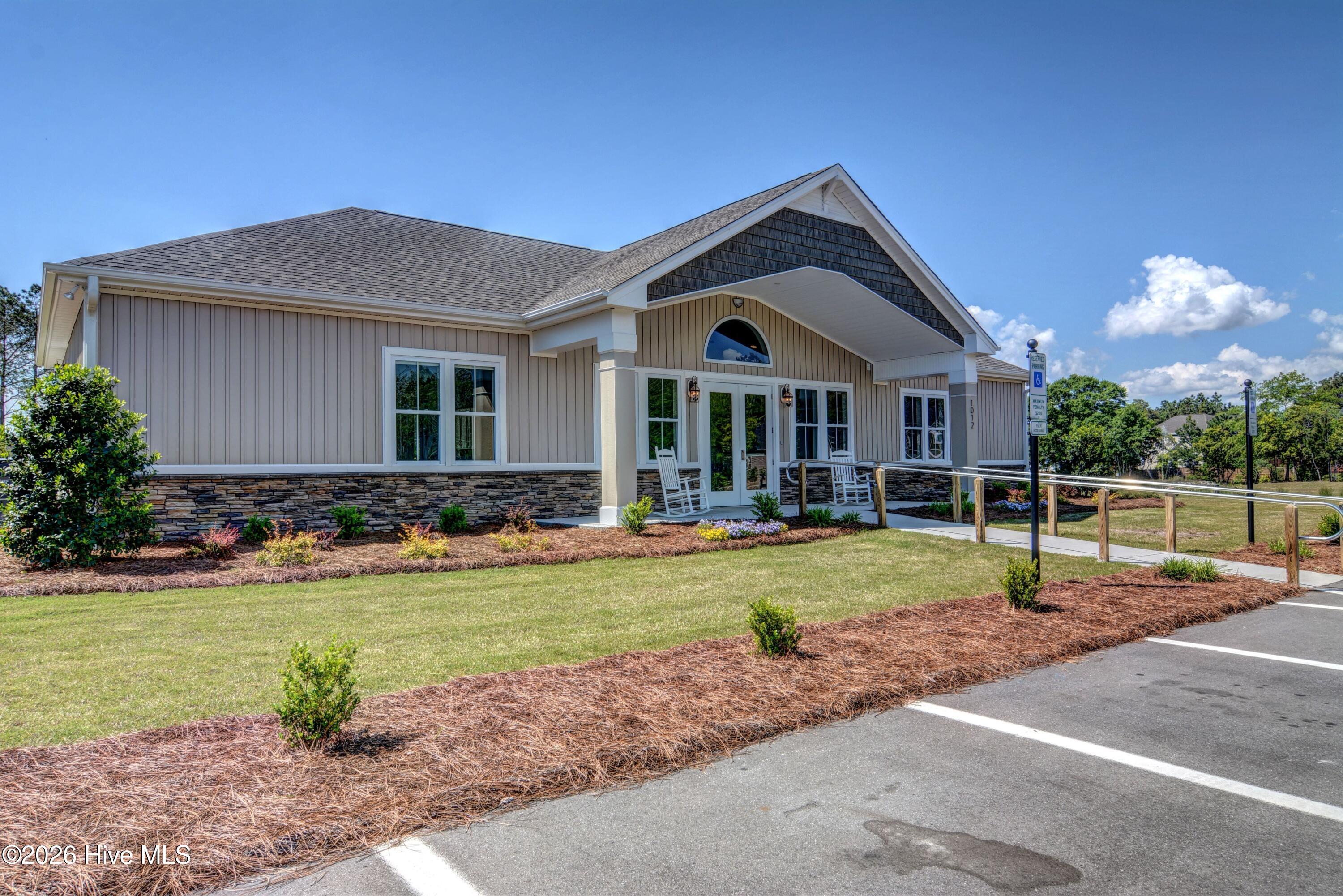 100553232 | Photo 35