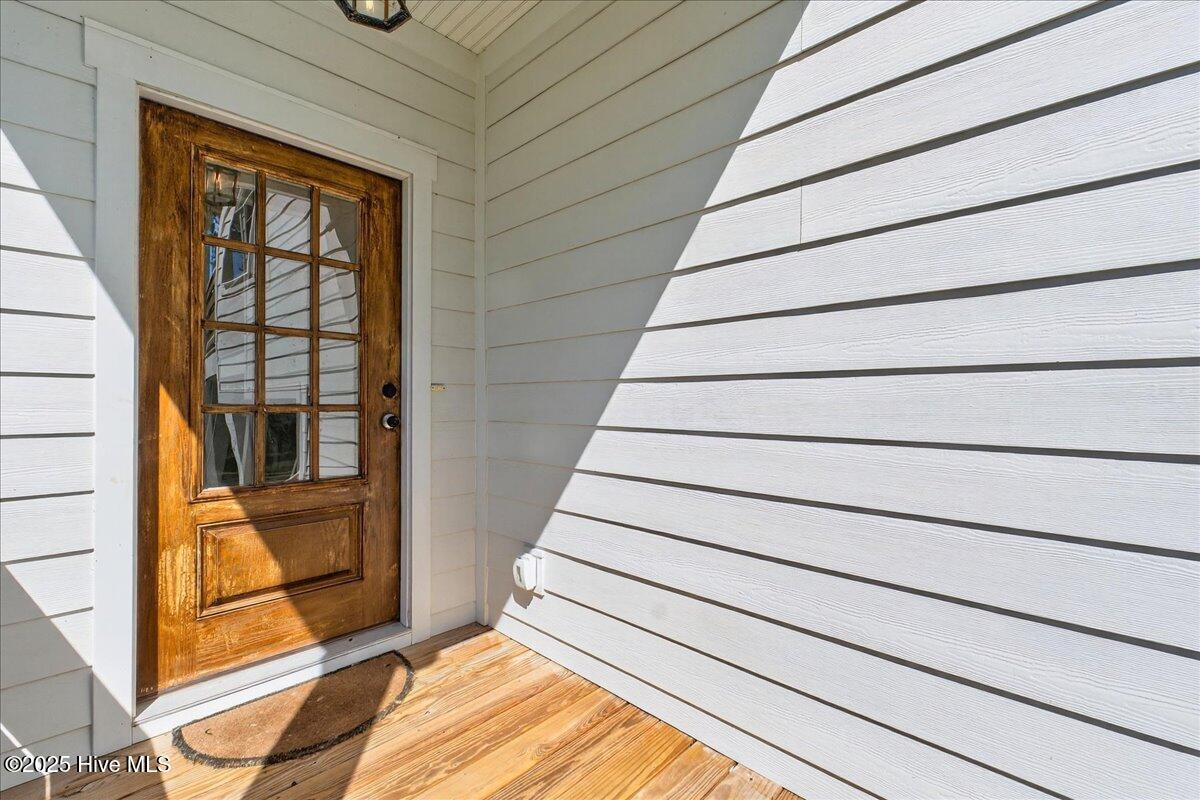 100536911 | Photo 50