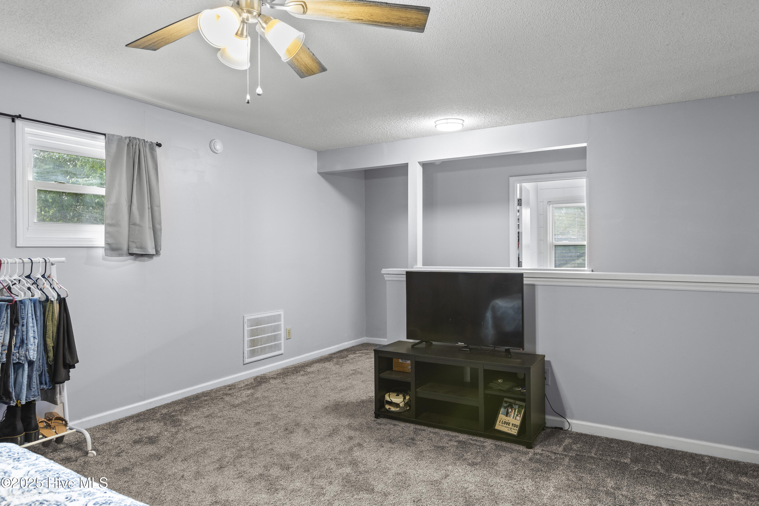 100539882 | Photo 25