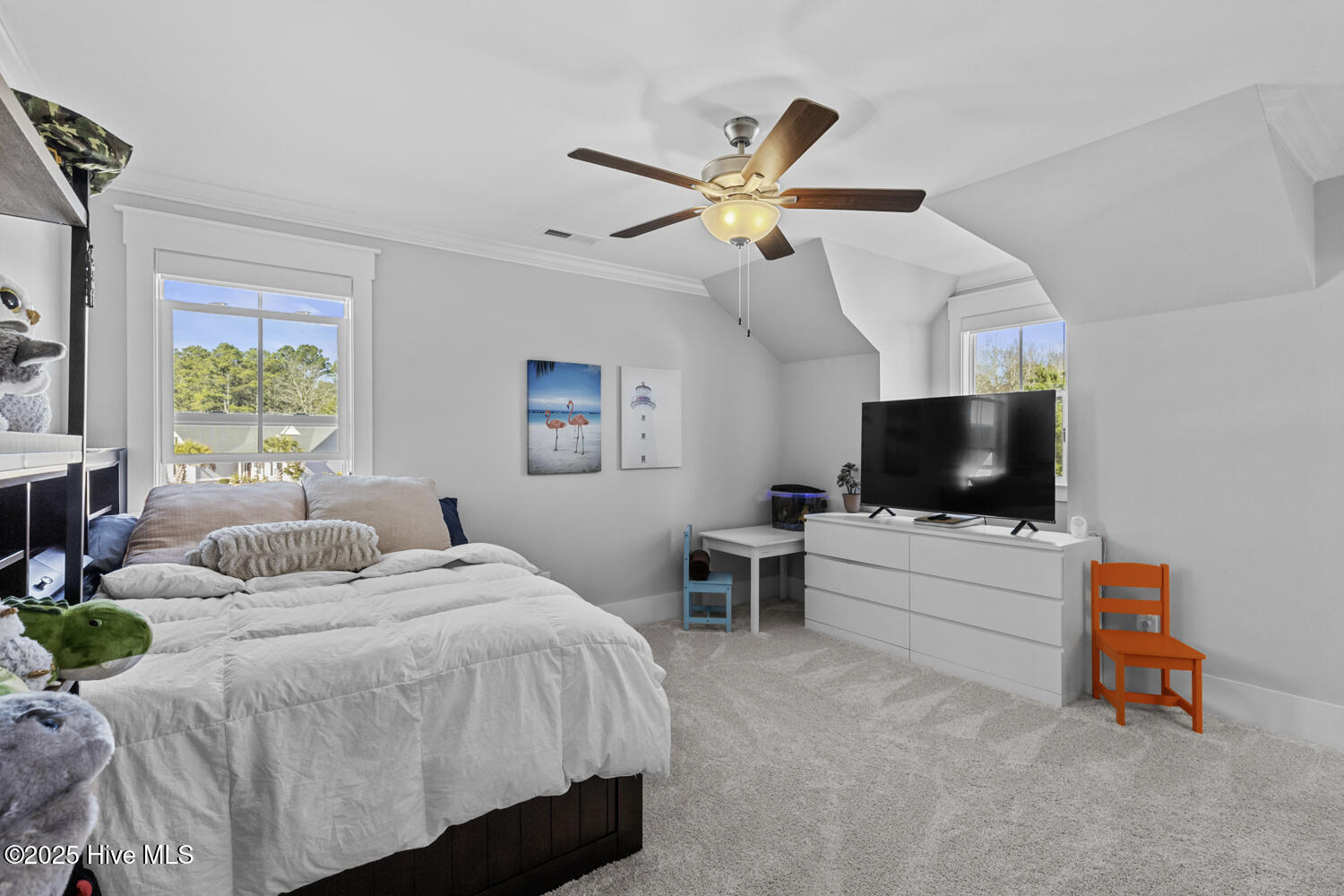 100545197 | Photo 52