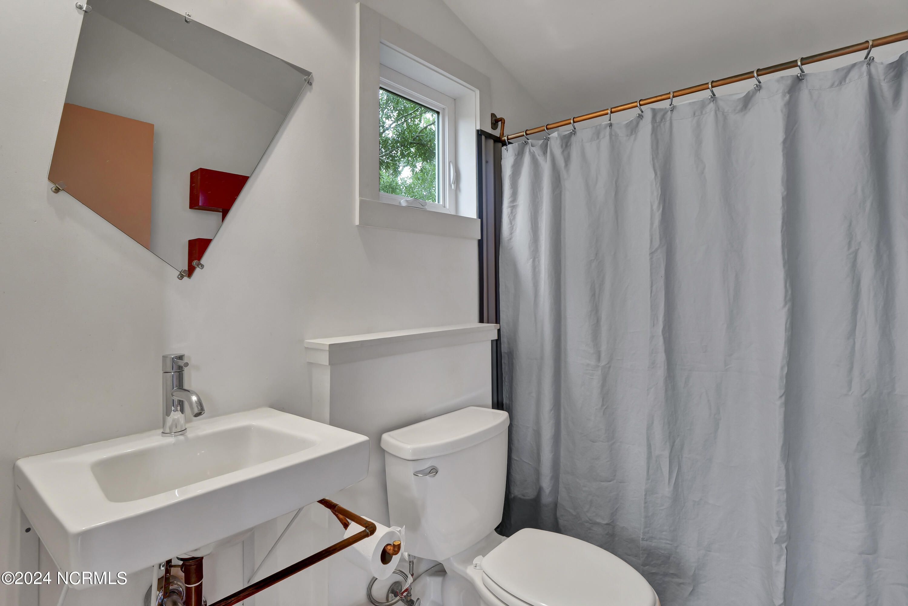 100497530 | Photo 50