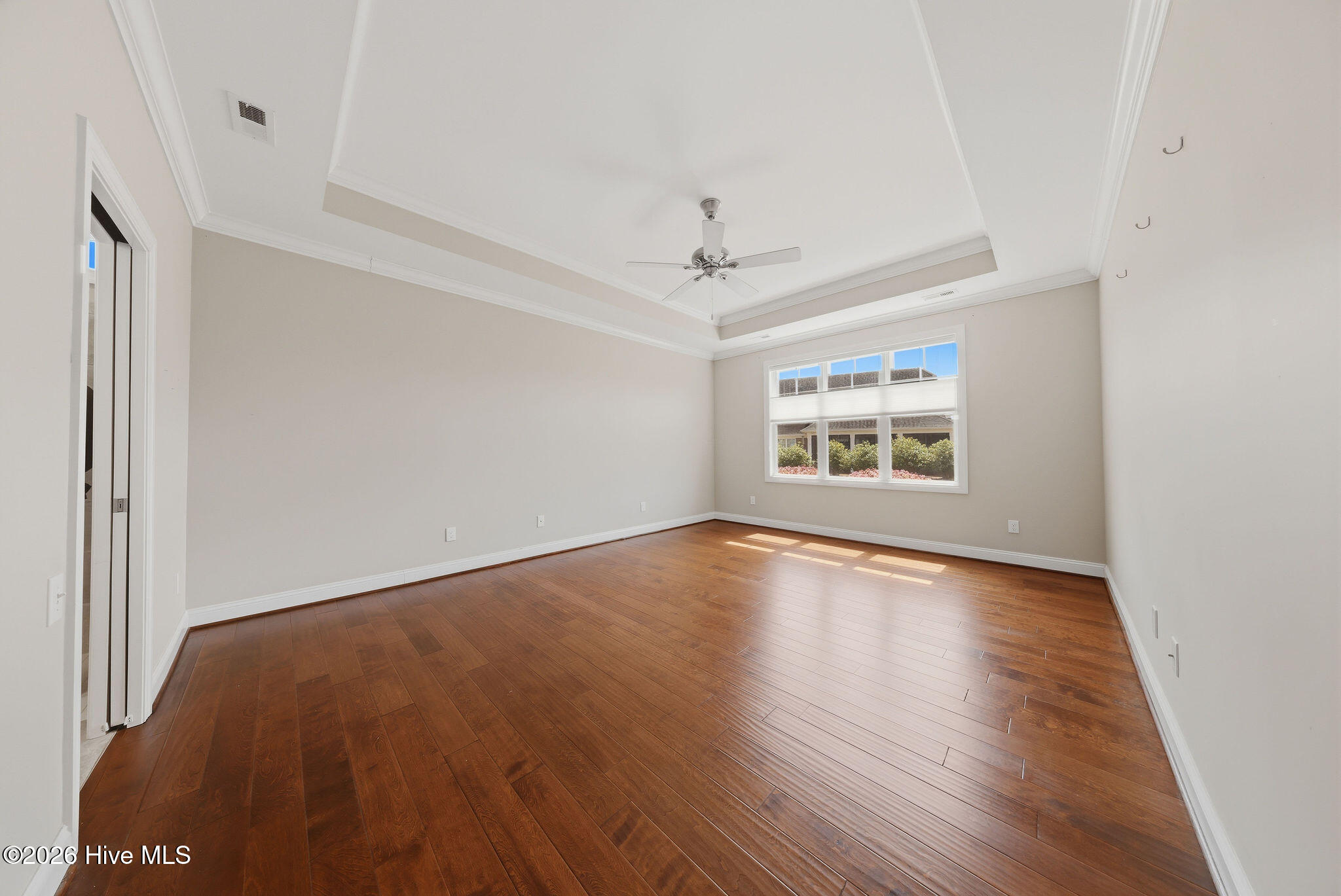 100518693 | Photo 31