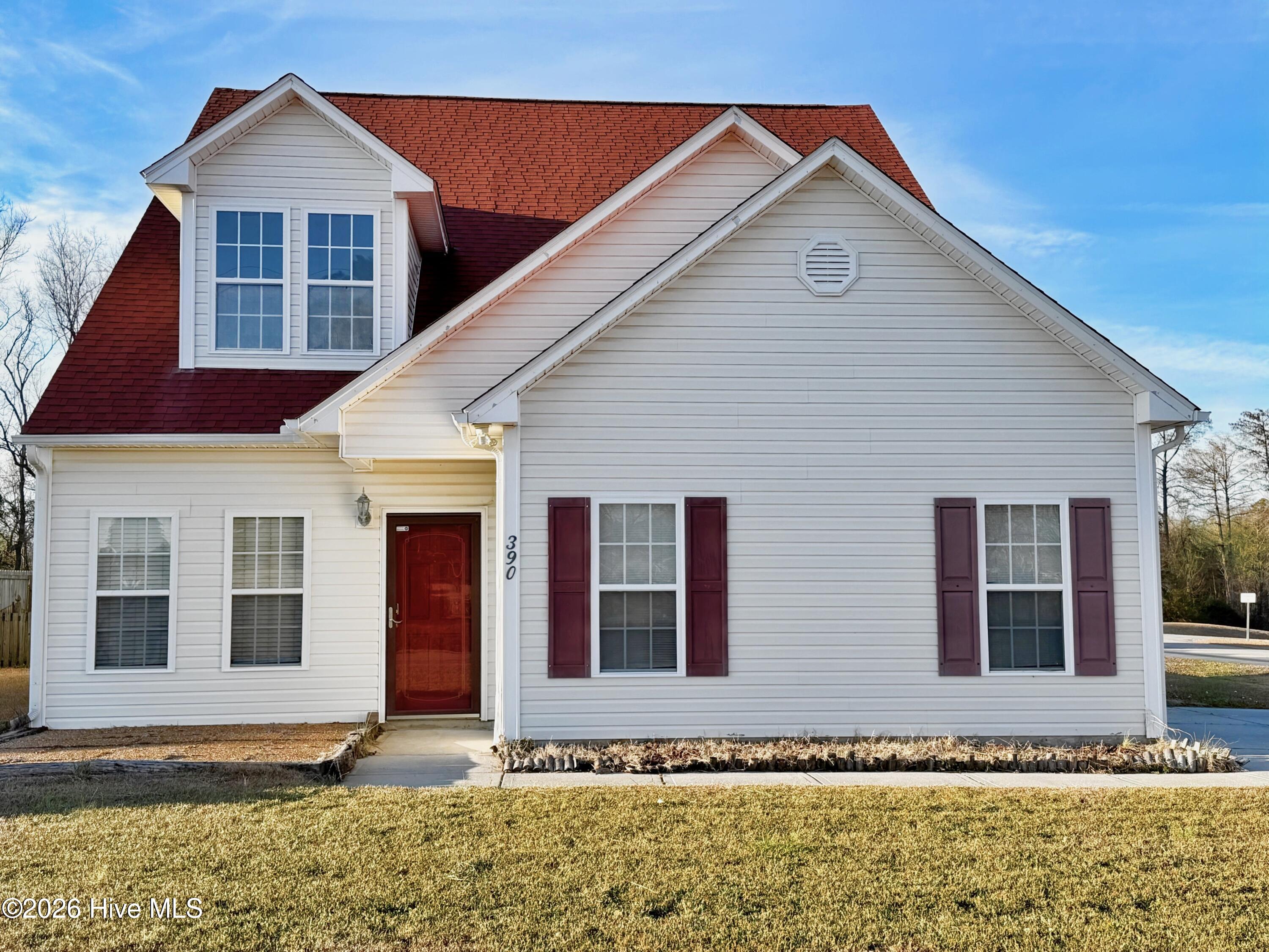 Welcome to River's Edge Subdivision! A home designed for everyday living! Offering nearly 2,200 heated square feet, this inviting home features a first-floor primary bedroom and a functional, open layout. The living area highlights a dramatic vaulted ceiling with a dormer window and fireplace, while the remainder of the first floor offers 9-foot ceilings that add to the sense of space. The kitchen provides generous cabinet and counter space, stainless steel appliances, along with a mobile island ideal for daily use and casual entertaining. The kitchen area also boasts a dining space with slider access to the backyard. Upstairs includes two additional guest rooms, a loft overlooking the living room that works well as a flex space, and a bonus room with potential for an additional bedroom, home office, or playroom. Additional features include a 1.5-car side-load garage, spacious fenced backyard with storage shed, roof installed in 2021, and dual-zone HVAC installed in 2020. $10,000 flooring allowance offered with acceptable offer. Located diagonally across from a kayak launch on the New River and conveniently situated between Richlands and Jacksonville, with easy access to Gum Branch Road and US-258. Schedule your tour today!