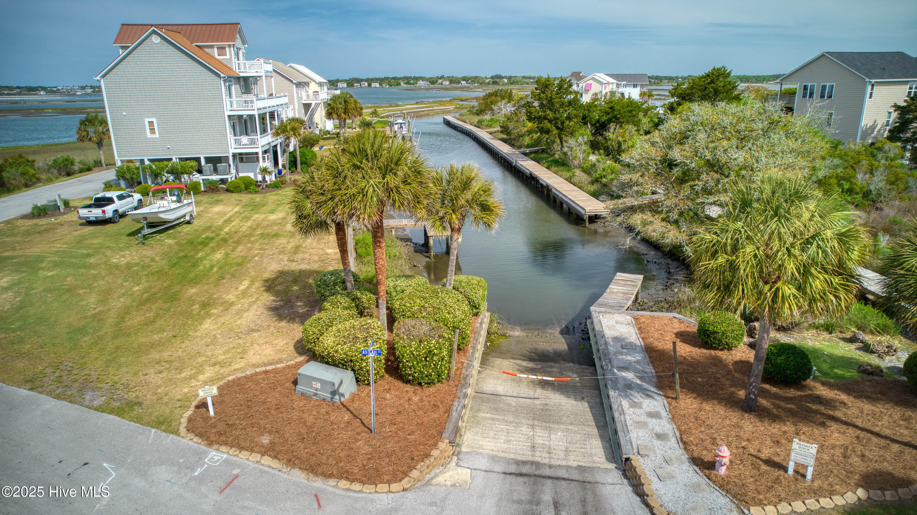 100502638 | Photo 48