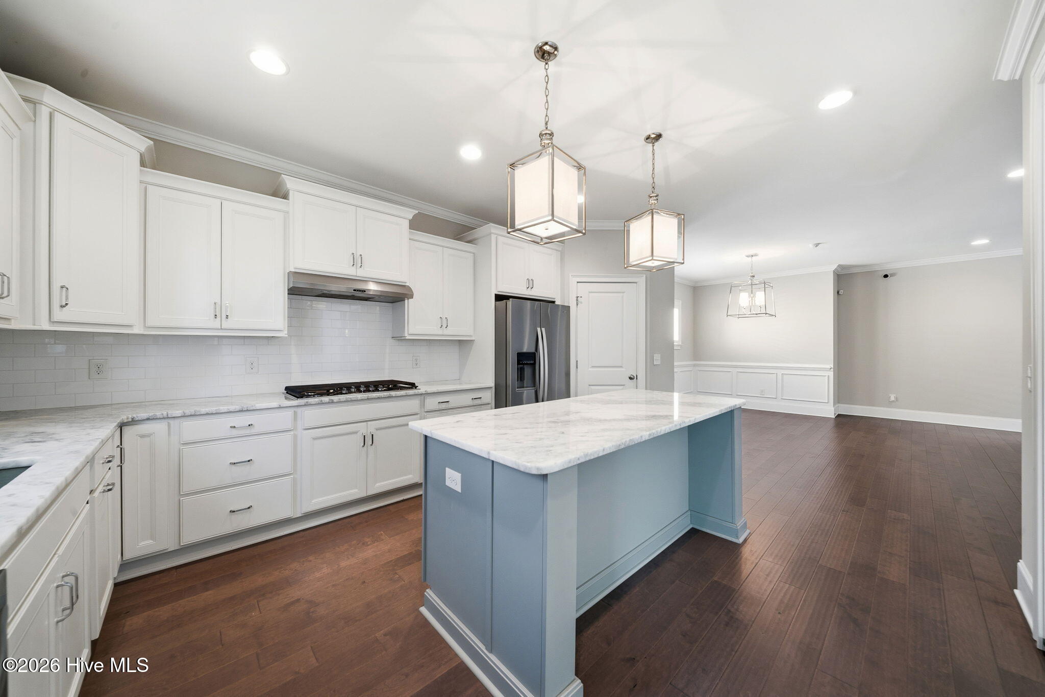 100567519 | Photo 15