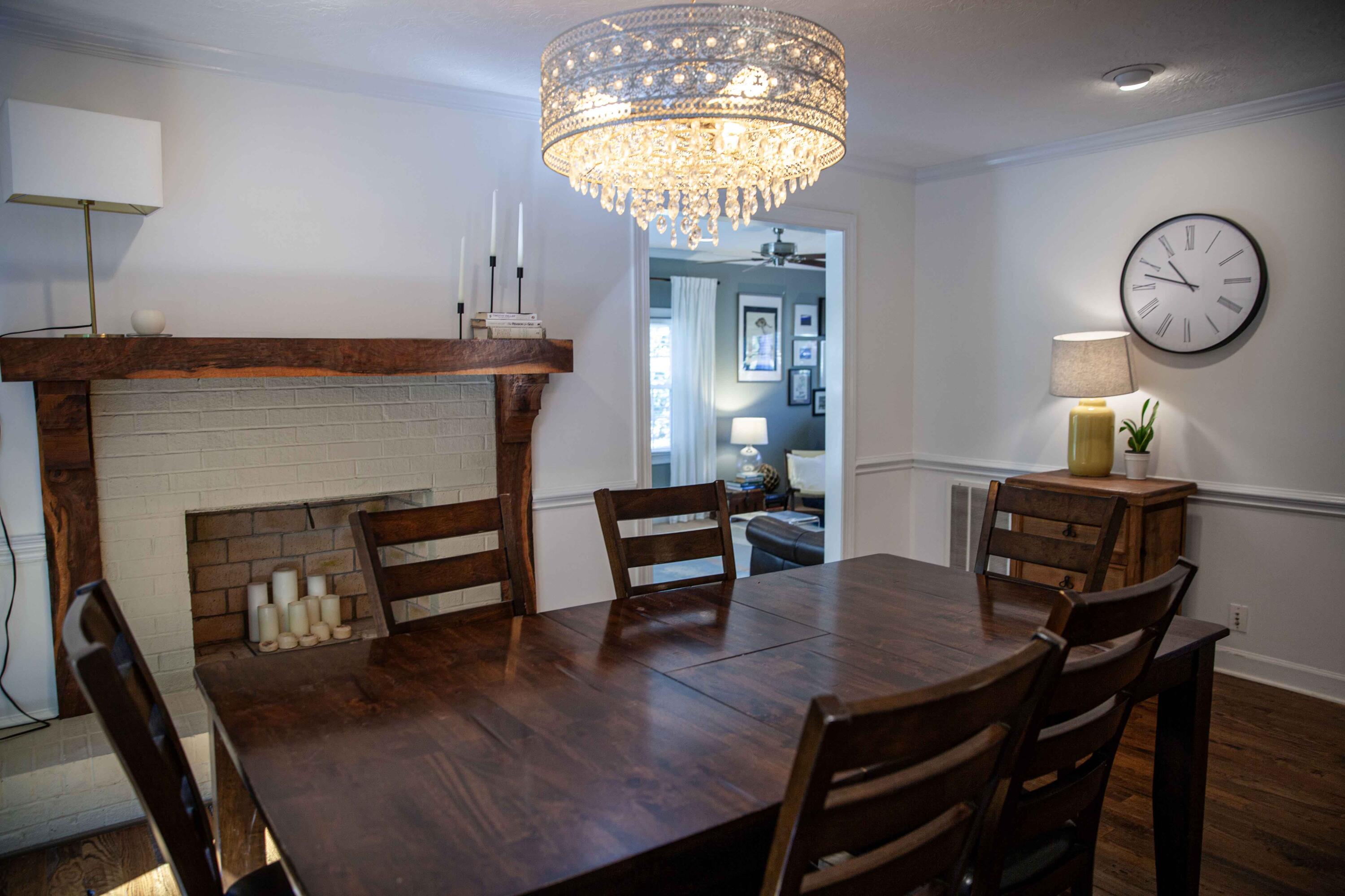 4DiningRoom2
