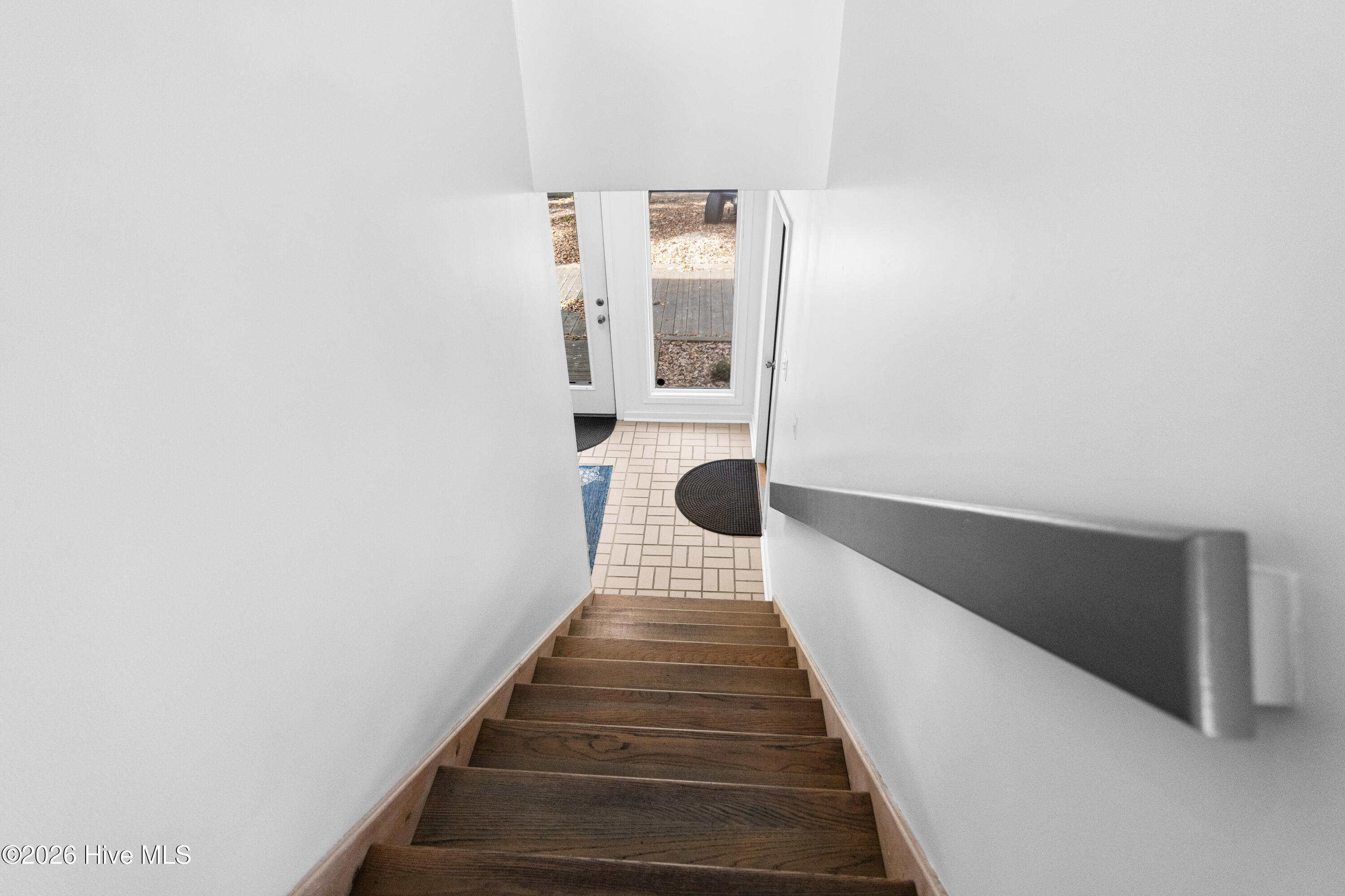 100562499 | Photo 26