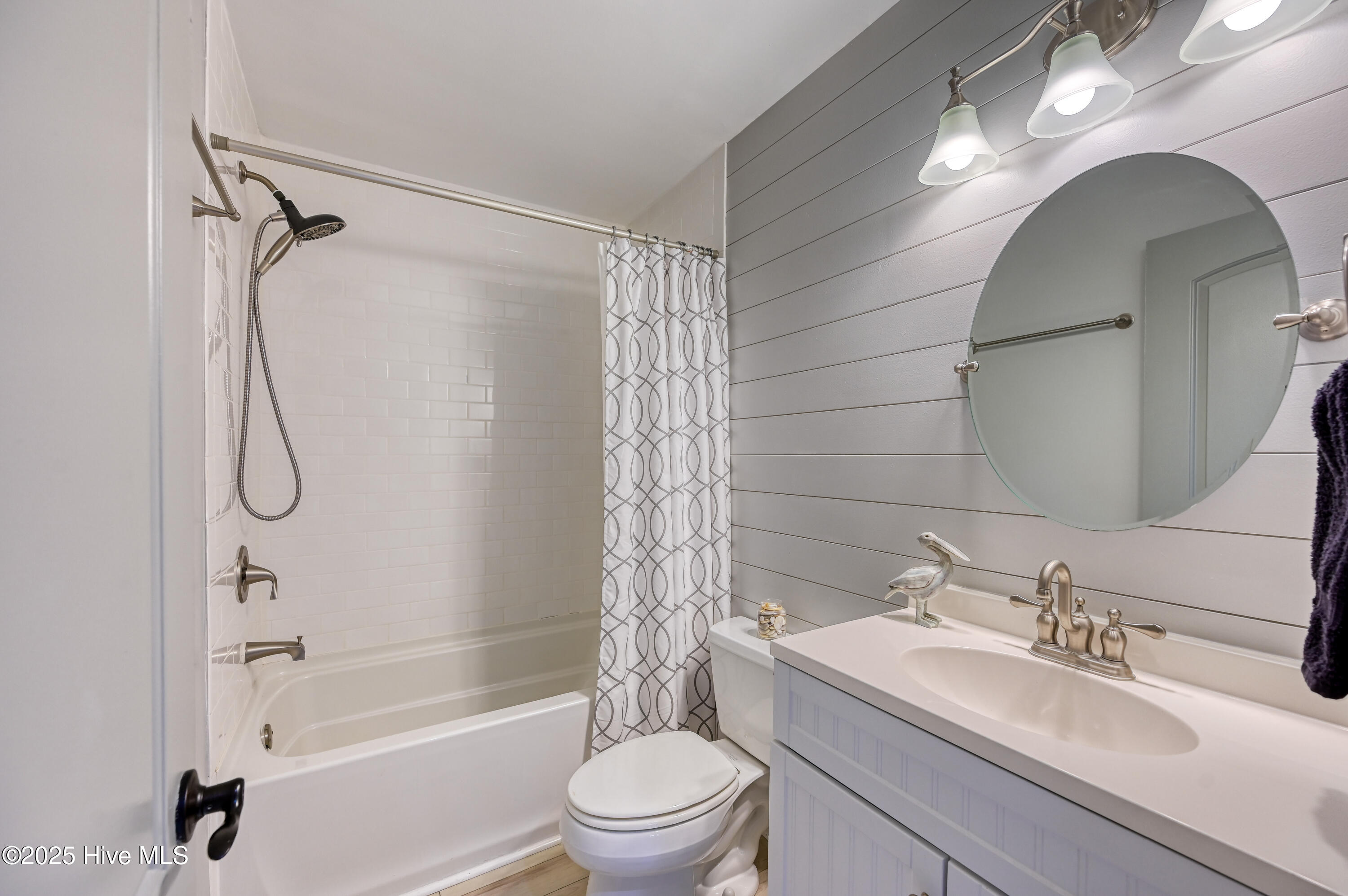 100536578 | Photo 13