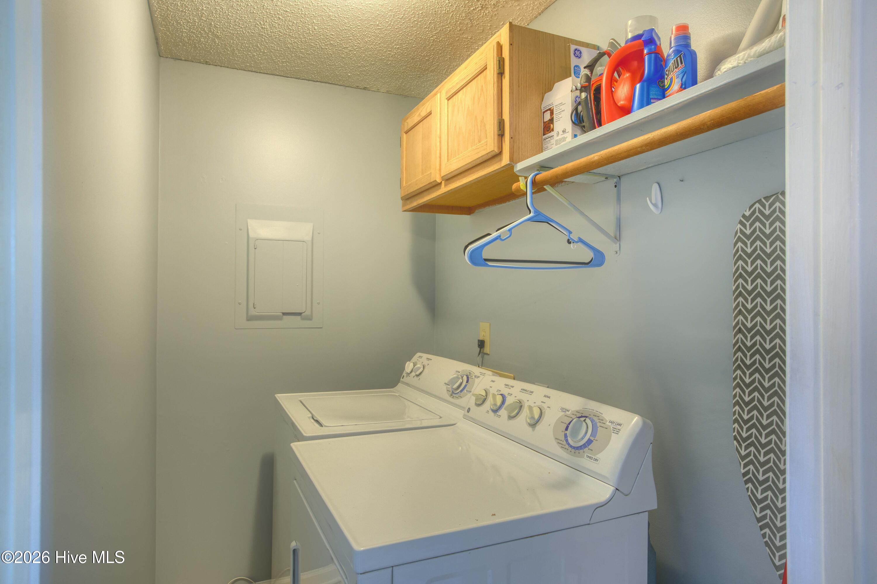 100559939 | Photo 23