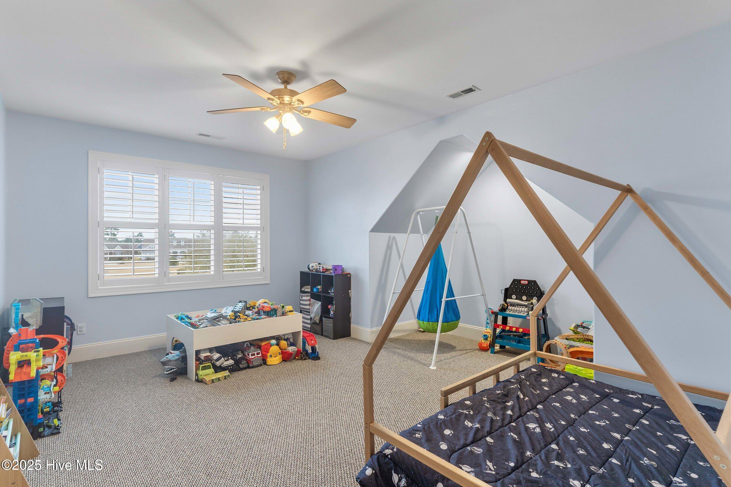 100524875 | Photo 40