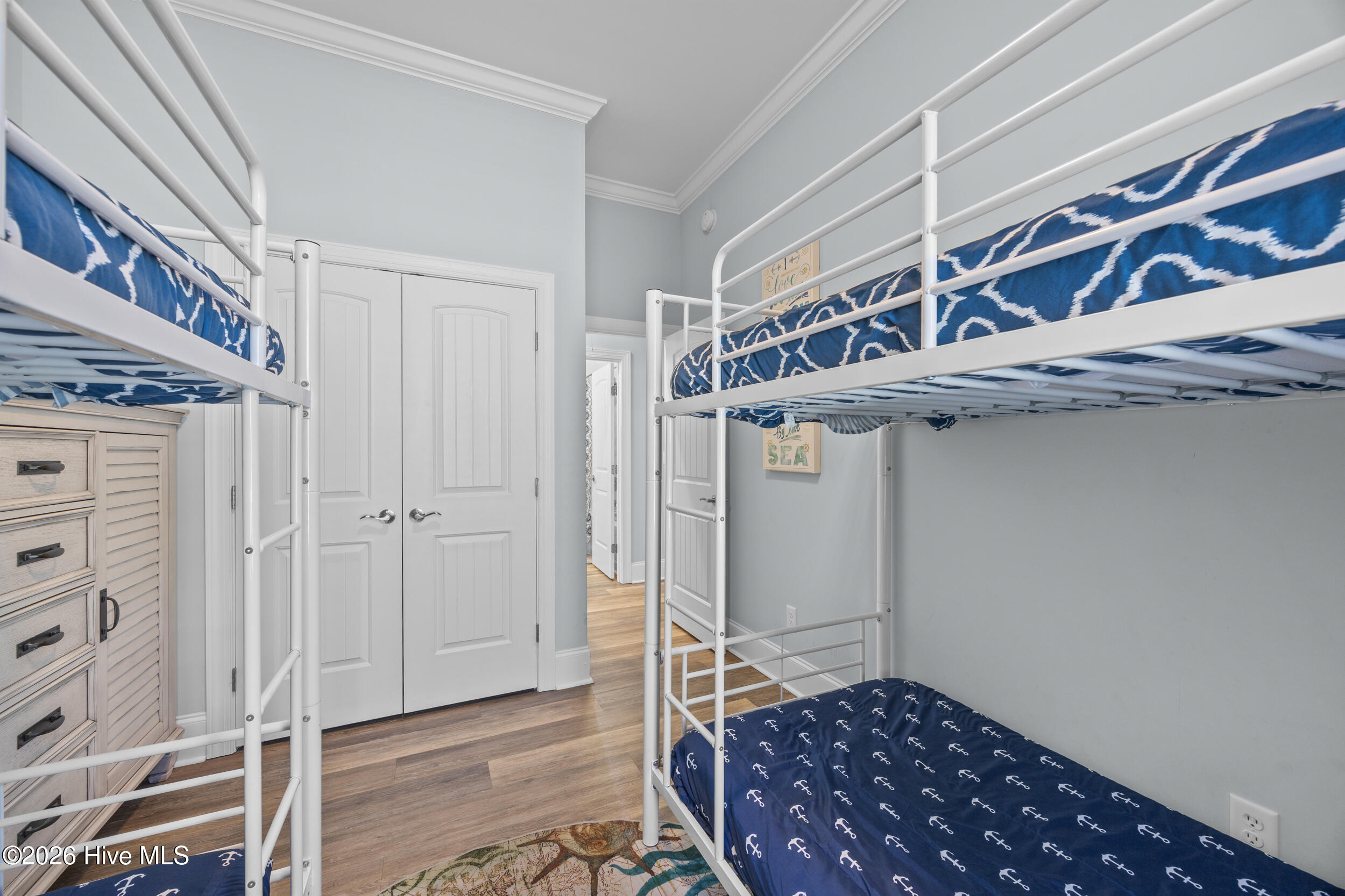 100562655 | Photo 37