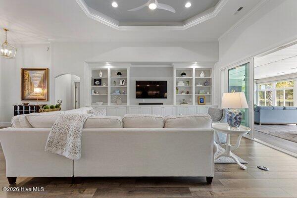 100566172 | Photo 10