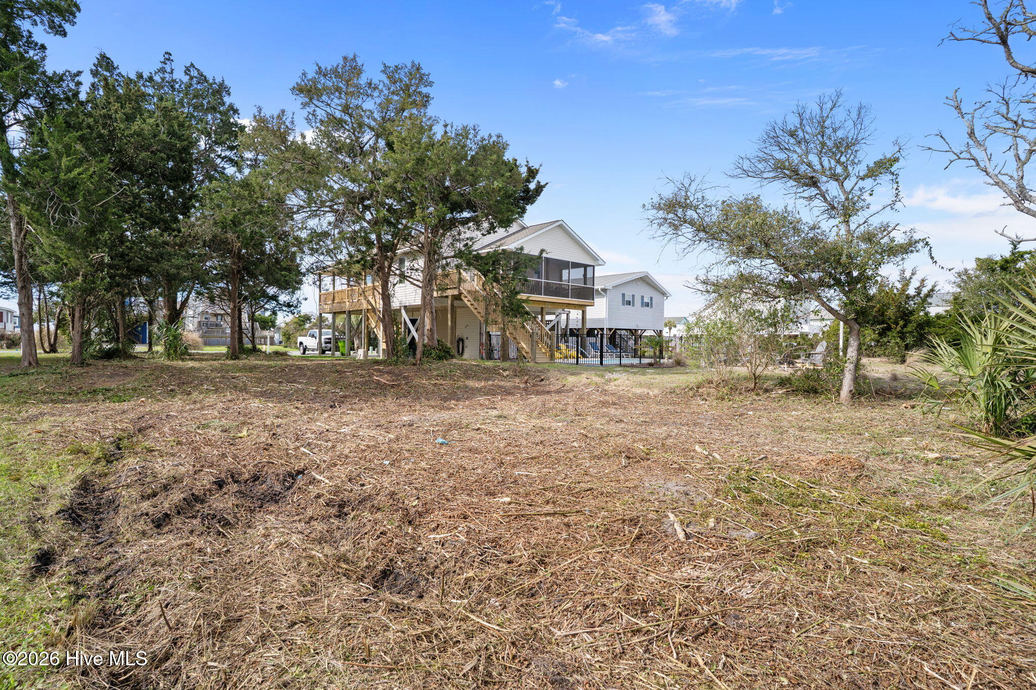 100561444 | Photo 14