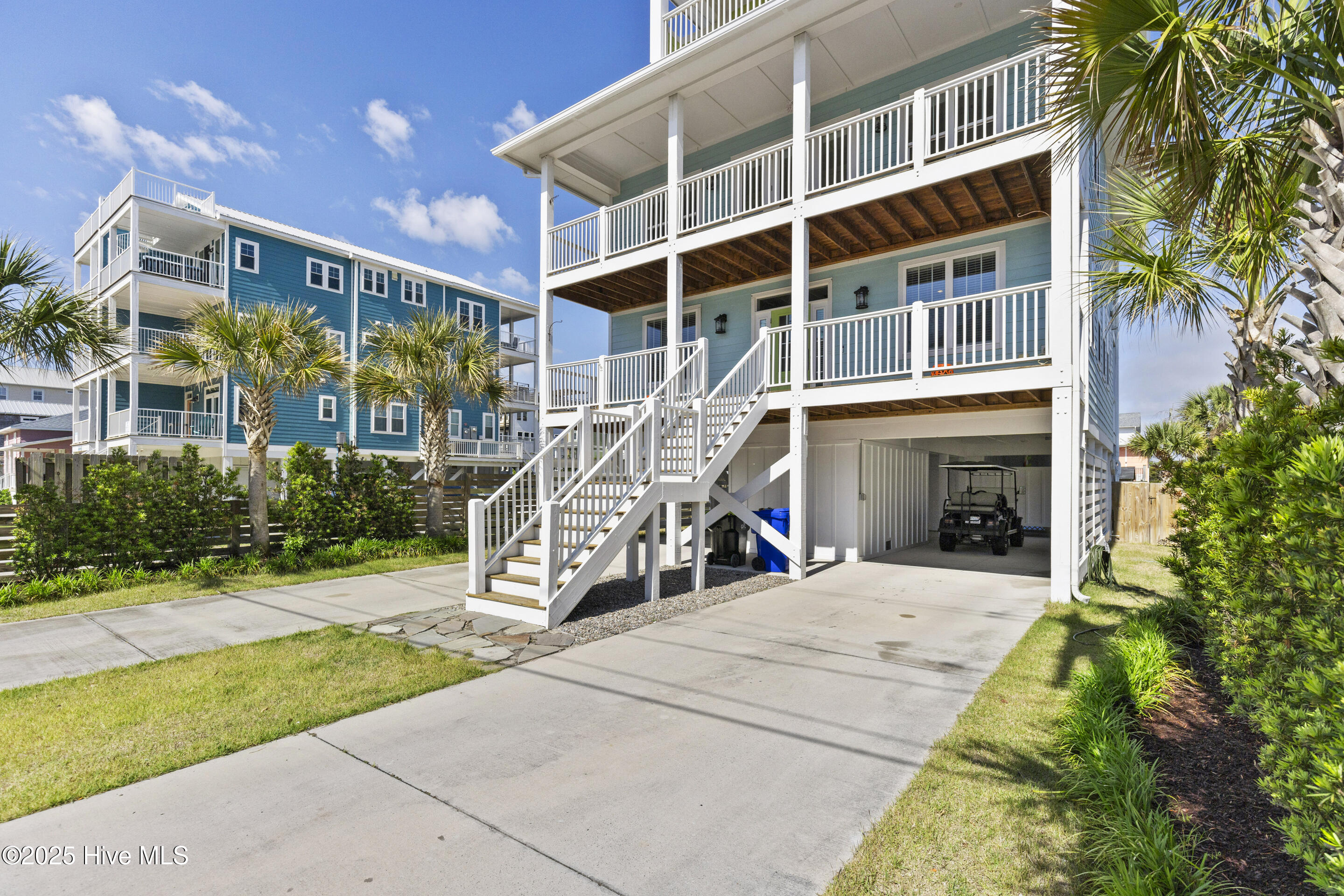 100546284 | Photo 75