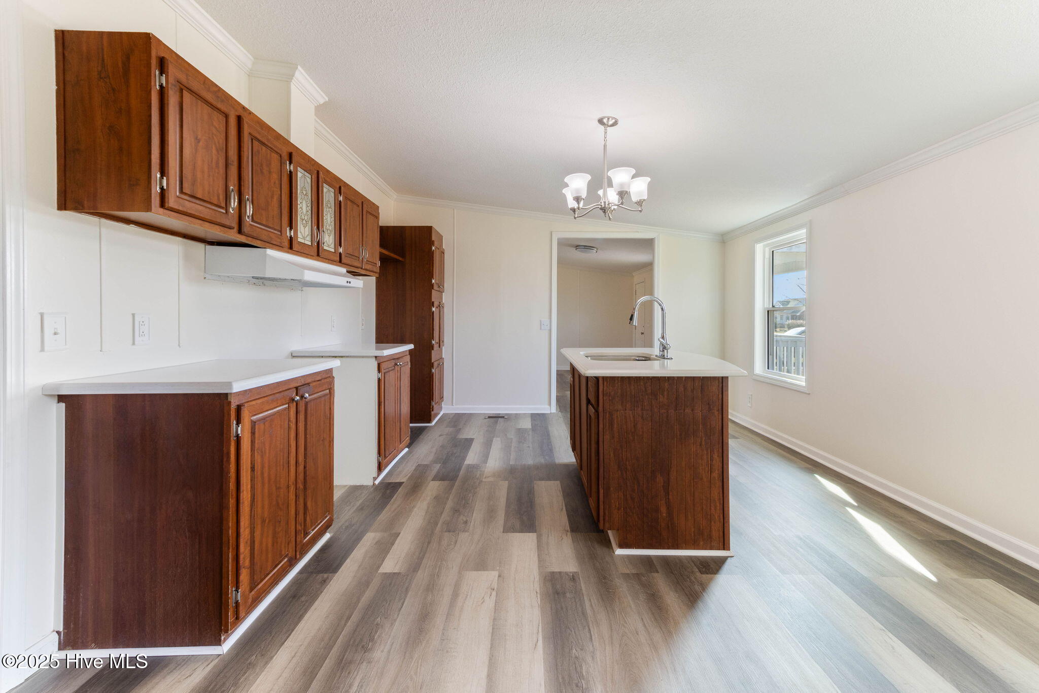 100542581 | Photo 20