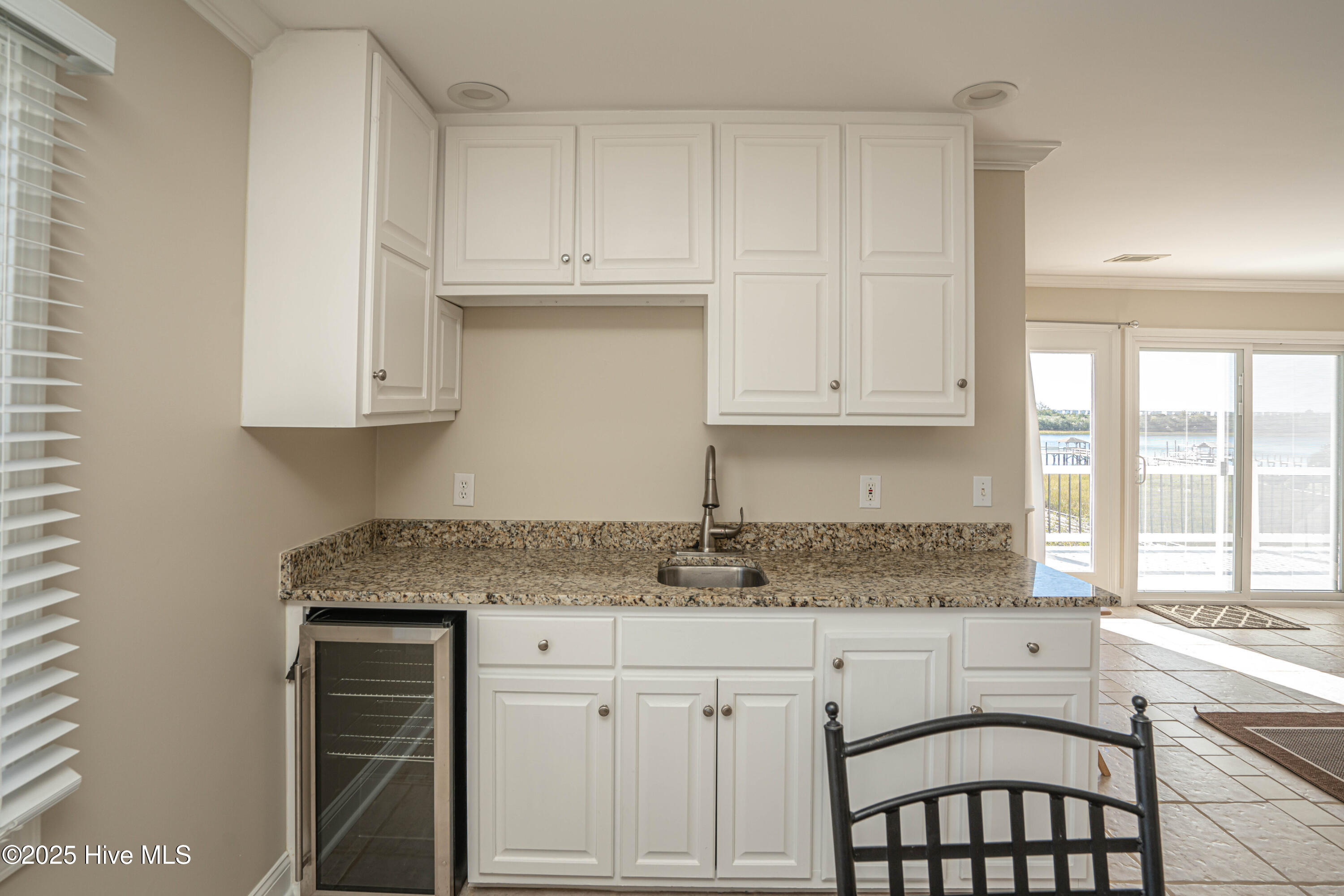 100539099 | Photo 52