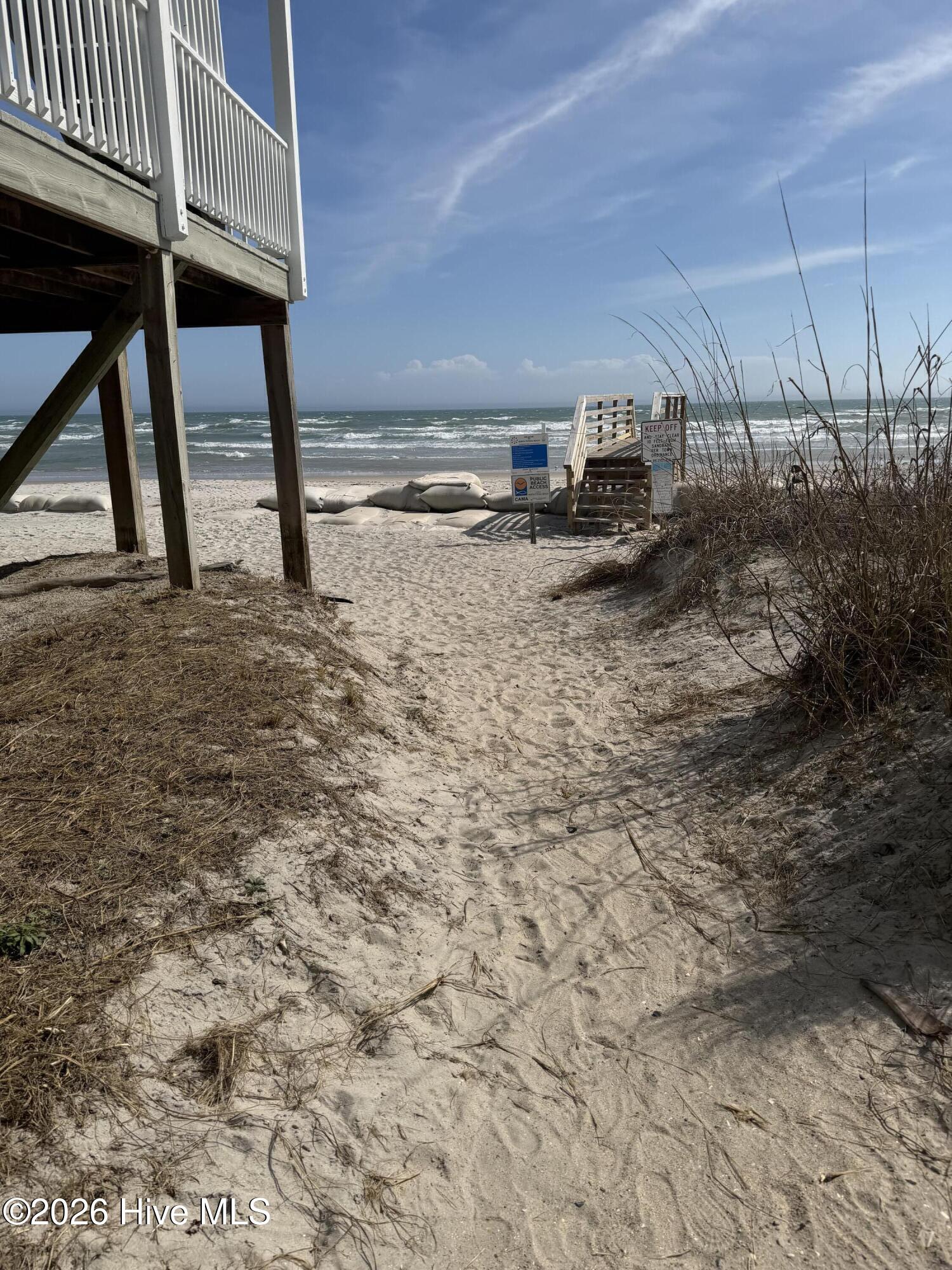 100559140 | Photo 40