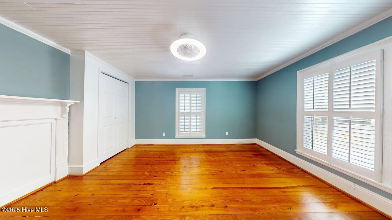 100502870 | Photo 38