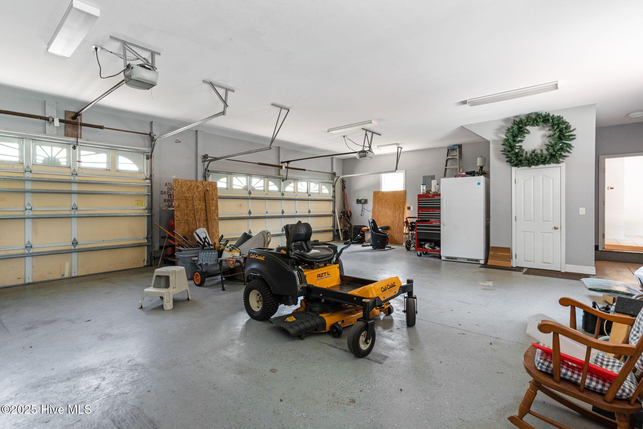 100522413 | Photo 51