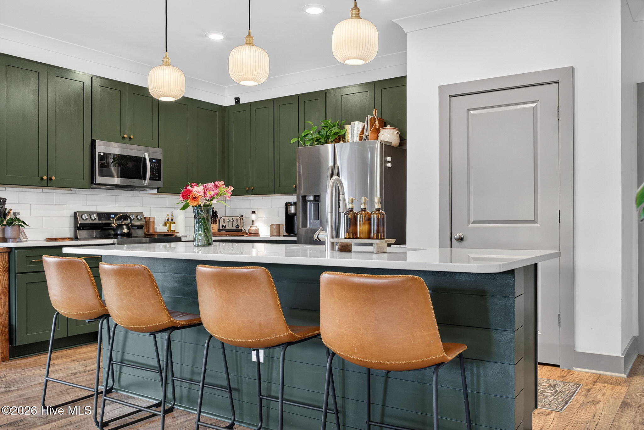 100559815 | Photo 12