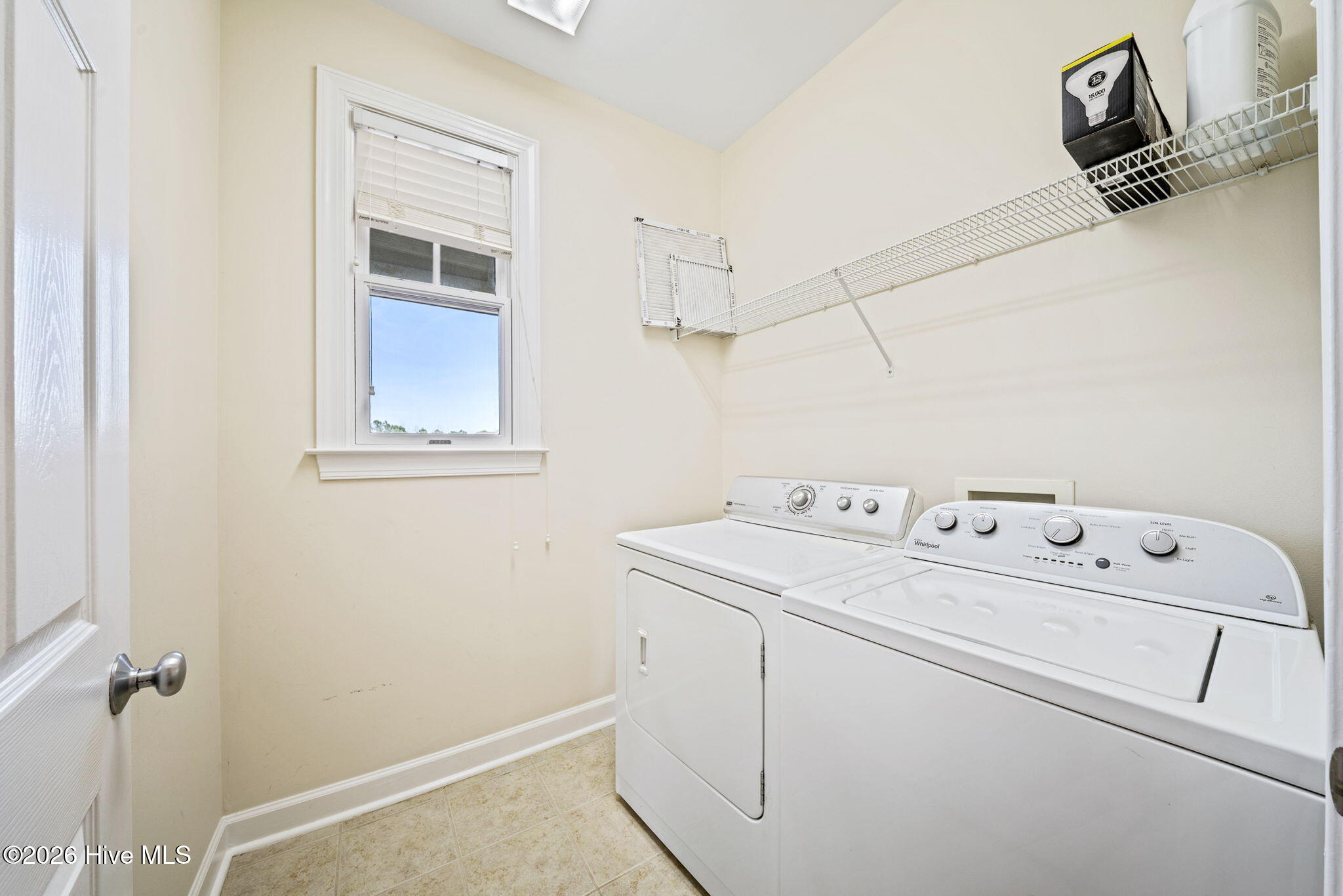 100557806 | Photo 37