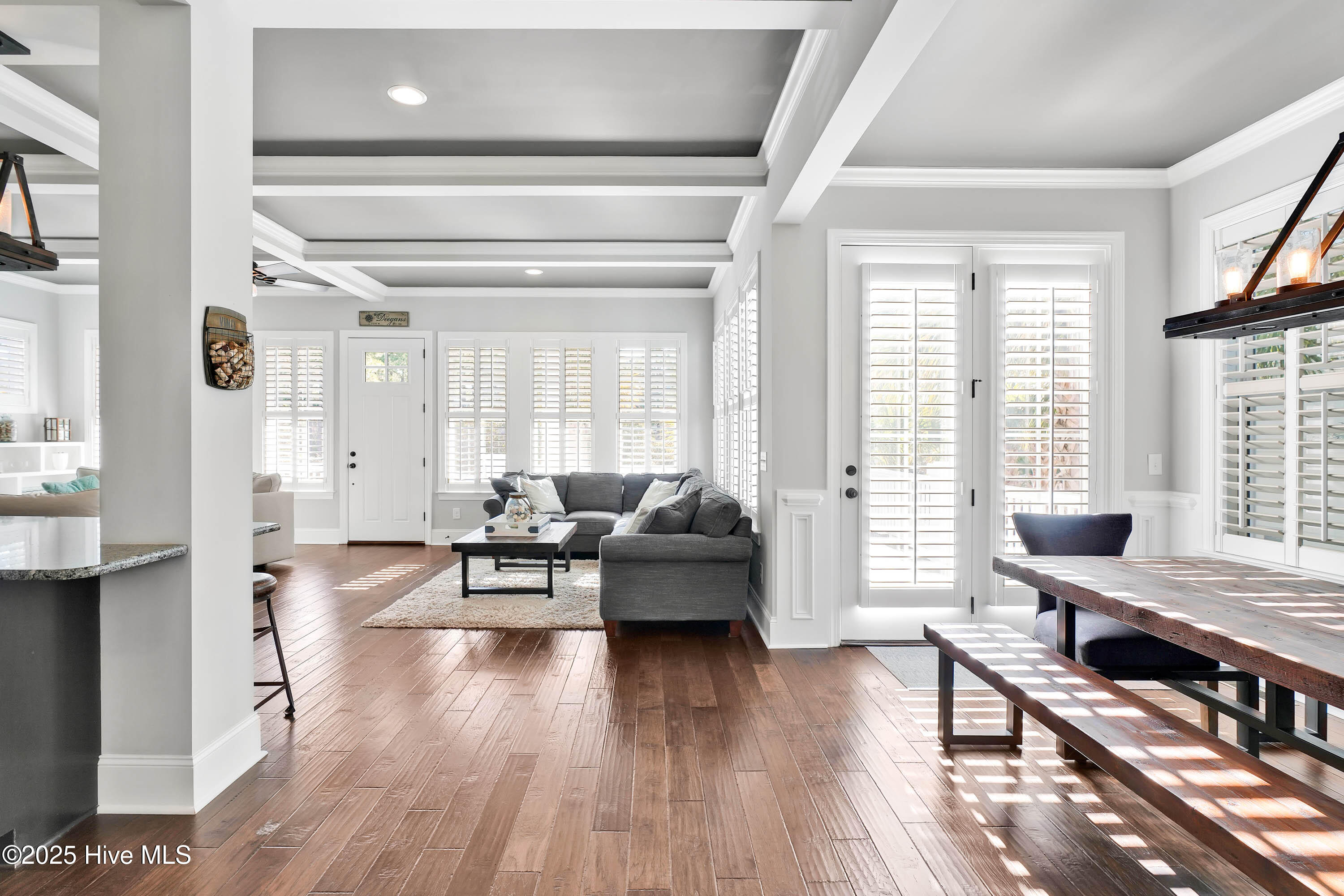 100552715 | Photo 20