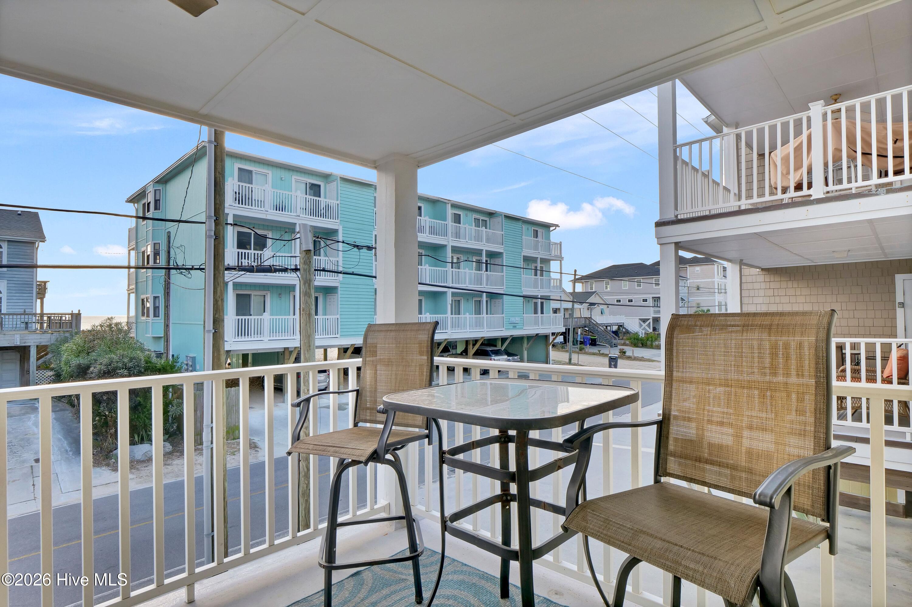 100549670 | Photo 21