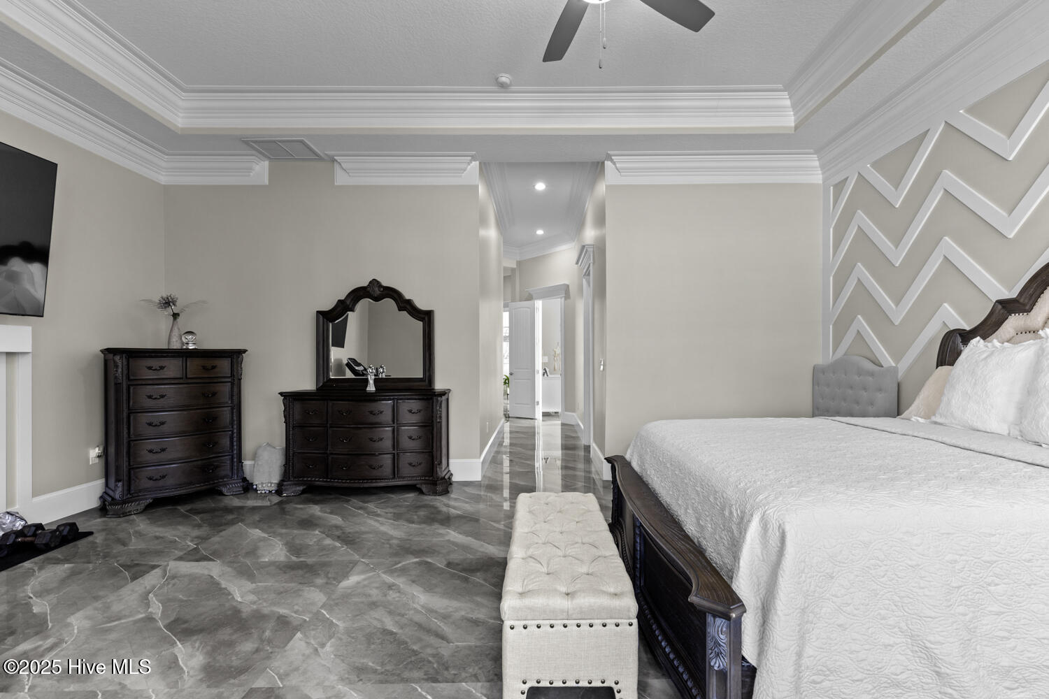 100546022 | Photo 44